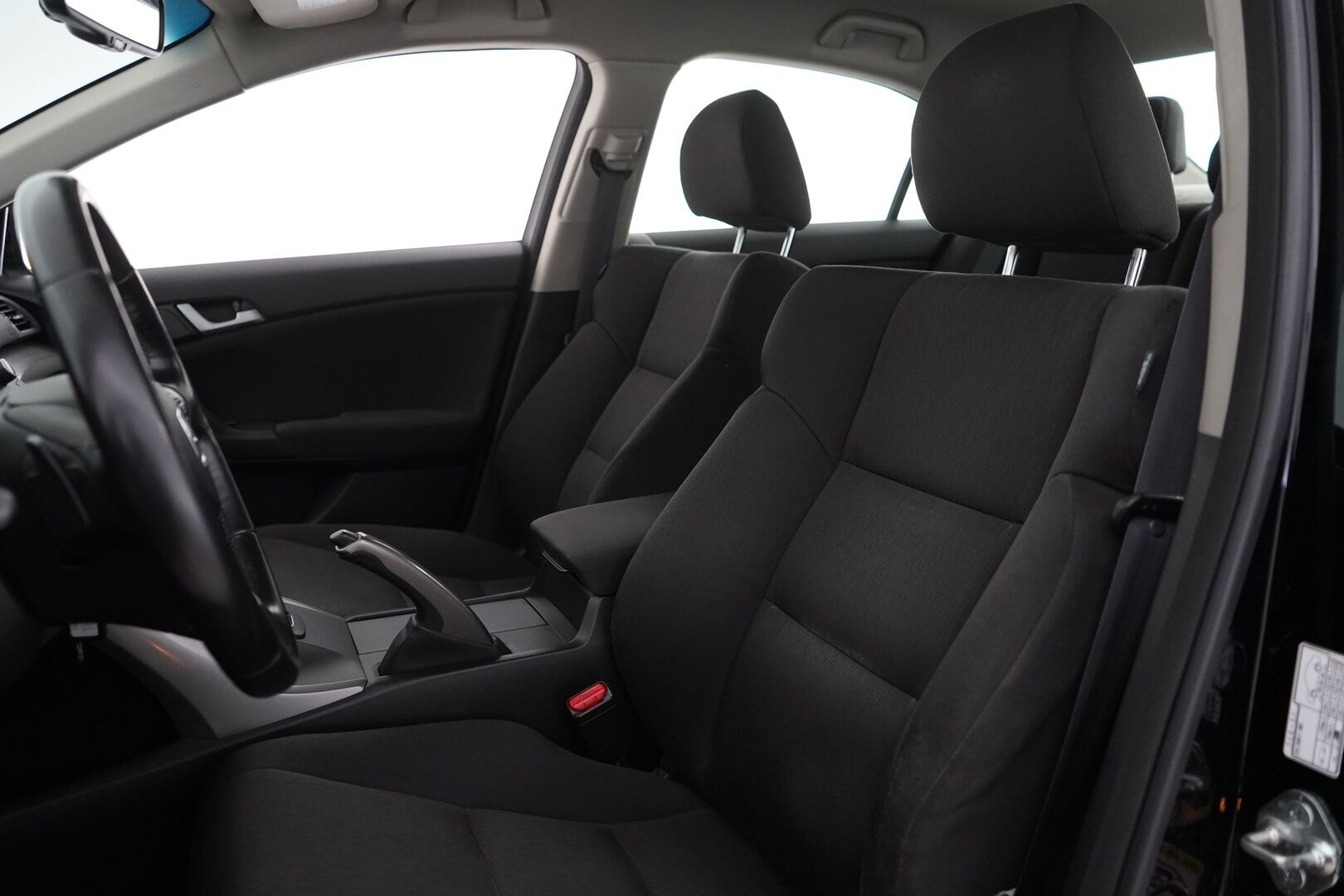 Honda Accord 2010 4D 2,0 Elegance AT * Vakkari / Lohko / Ilmastointi / Penkinlämmittimet * - Suomi-auto / Kahdet renkaat / Juuri katsastettu / Myydään huollettuna! - HULLU BLACKWEEK KORKOTARJOUS 2,49%