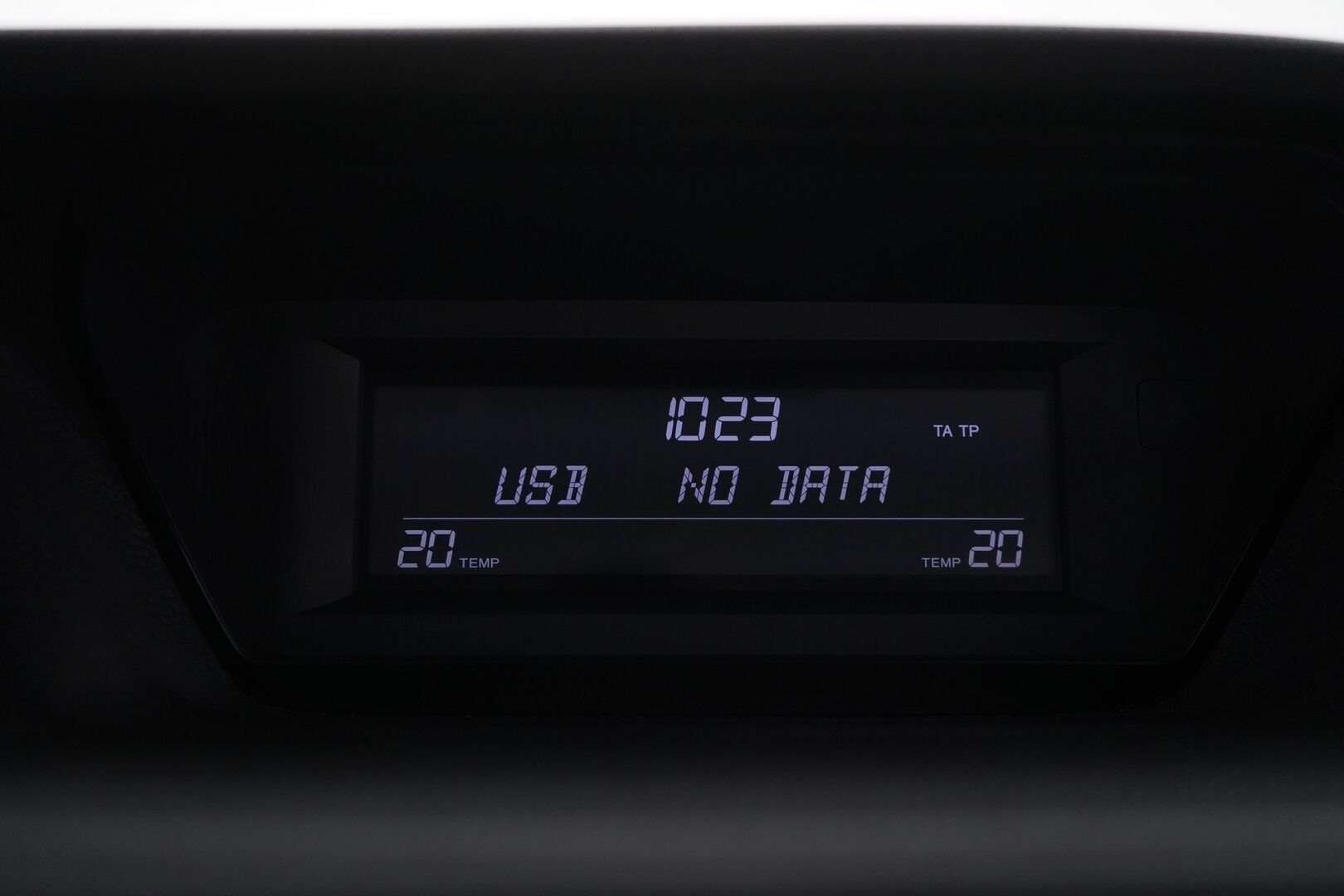 Honda Accord 2010 4D 2,0 Elegance AT * Vakkari / Lohko / Ilmastointi / Penkinlämmittimet * - Suomi-auto / Kahdet renkaat / Juuri katsastettu / Myydään huollettuna! - HULLU BLACKWEEK KORKOTARJOUS 2,49%