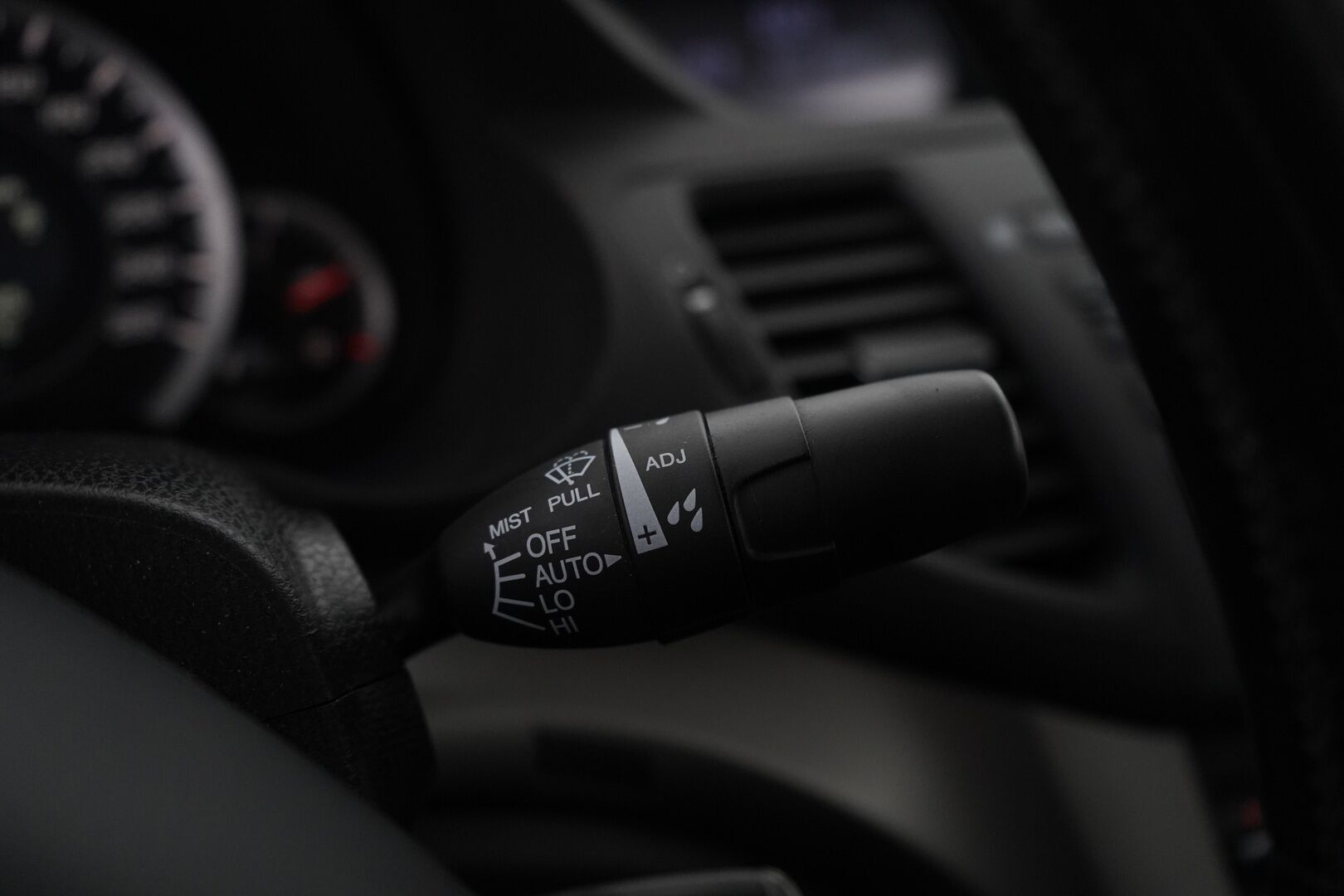 Honda Accord 2010 4D 2,0 Elegance AT * Vakkari / Lohko / Ilmastointi / Penkinlämmittimet * - Suomi-auto / Kahdet renkaat / Juuri katsastettu / Myydään huollettuna! - HULLU BLACKWEEK KORKOTARJOUS 2,49%