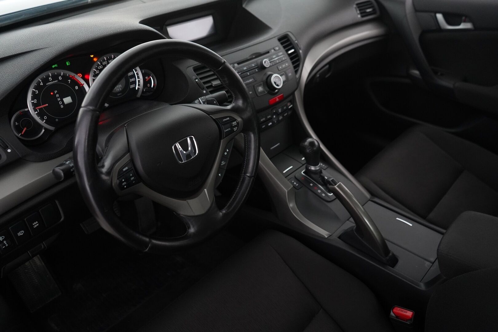 Honda Accord 2010 4D 2,0 Elegance AT * Vakkari / Lohko / Ilmastointi / Penkinlämmittimet * - Suomi-auto / Kahdet renkaat / Juuri katsastettu / Myydään huollettuna!