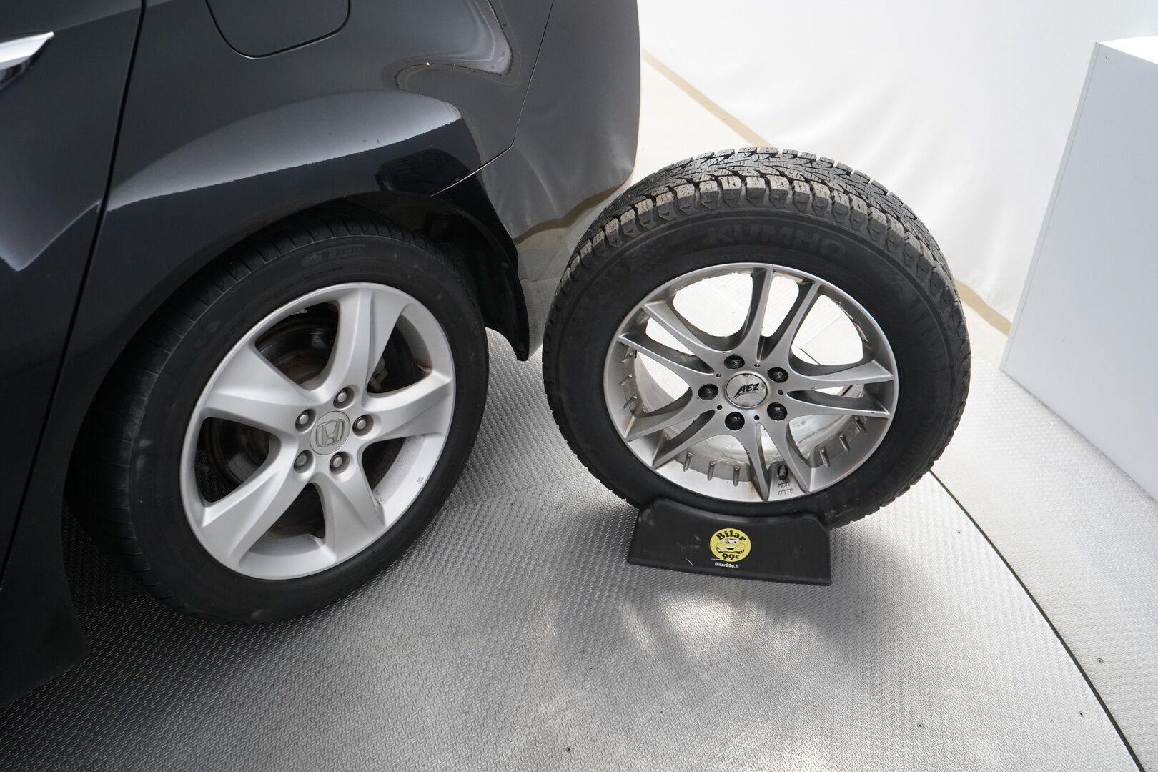 Honda Accord 2010 4D 2,0 Elegance AT * Vakkari / Lohko / Ilmastointi / Penkinlämmittimet * - Suomi-auto / Kahdet renkaat / Juuri katsastettu / Myydään huollettuna! - HULLU BLACKWEEK KORKOTARJOUS 2,49%