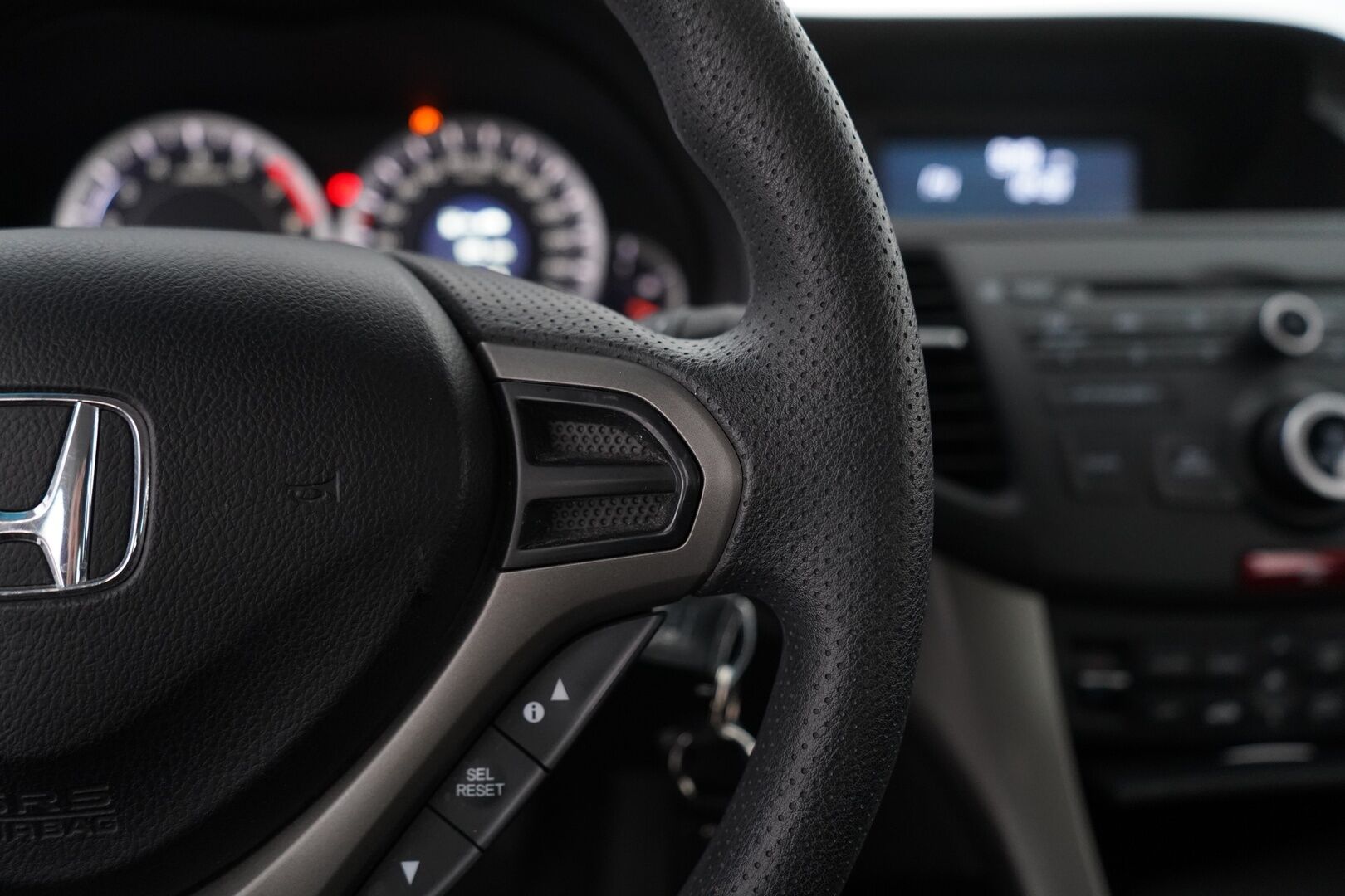 Honda Accord 2010 4D 2,0 Comfort - *Koukku / Lohko / Kahdet renkaat*