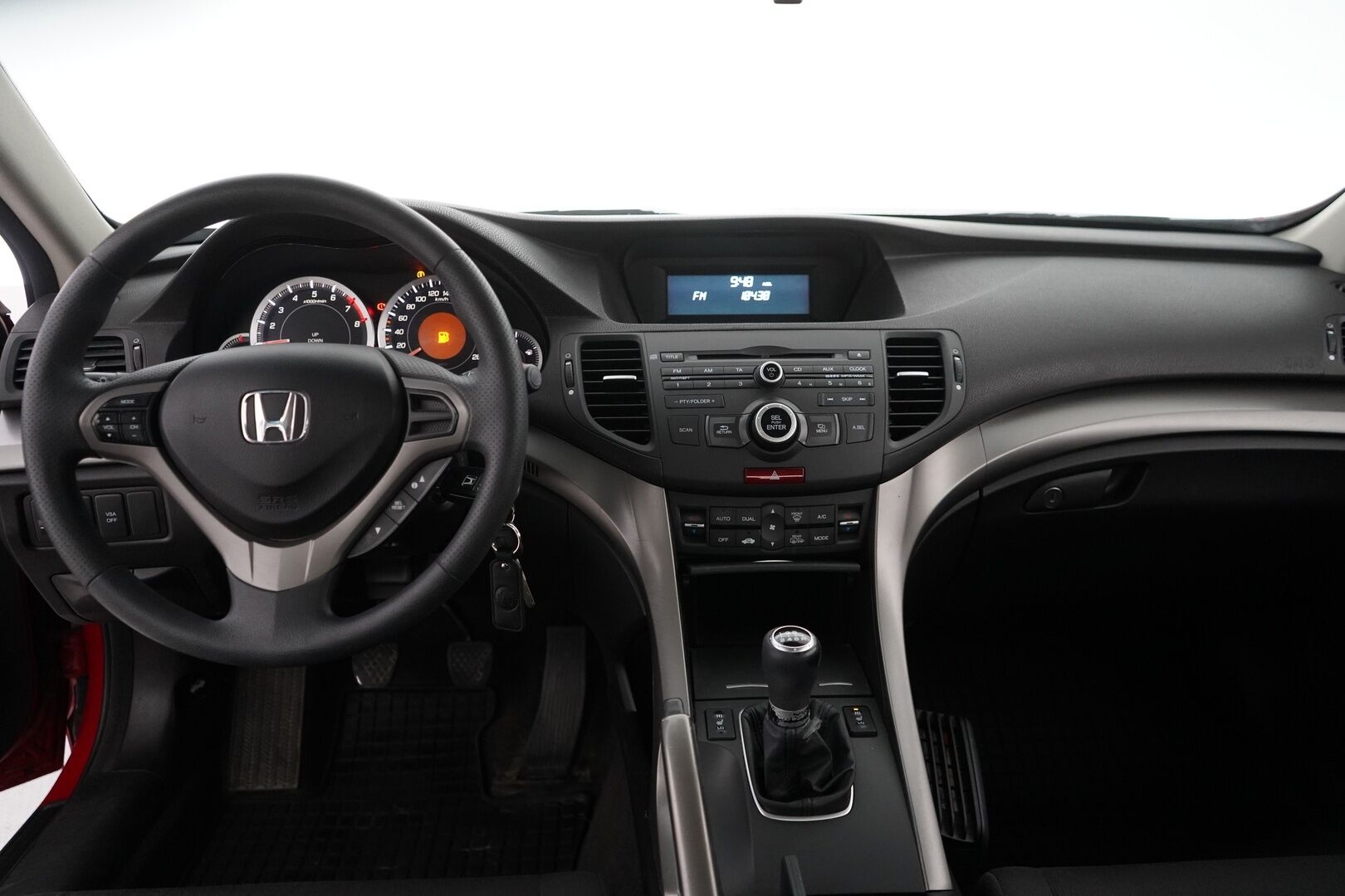 Honda Accord 2010 4D 2,0 Comfort - *Koukku / Lohko / Kahdet renkaat*