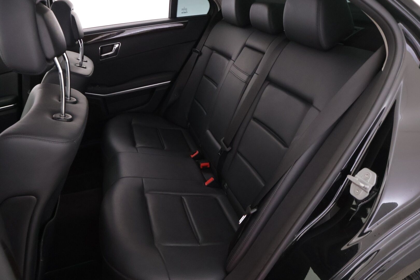 Mercedes-Benz E 2009 250 CDI Business ** YritysOutlet - Myydään vain yrityksille ** / Manuaali! / Vähän ajettu! / Ketju vaihdettu!