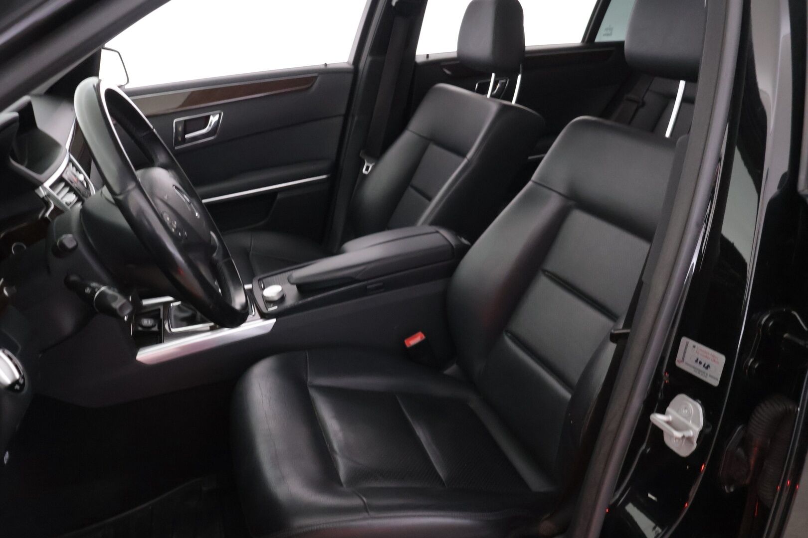 Mercedes-Benz E 2009 250 CDI Business ** YritysOutlet - Myydään vain yrityksille ** / Manuaali! / Vähän ajettu! / Ketju vaihdettu!