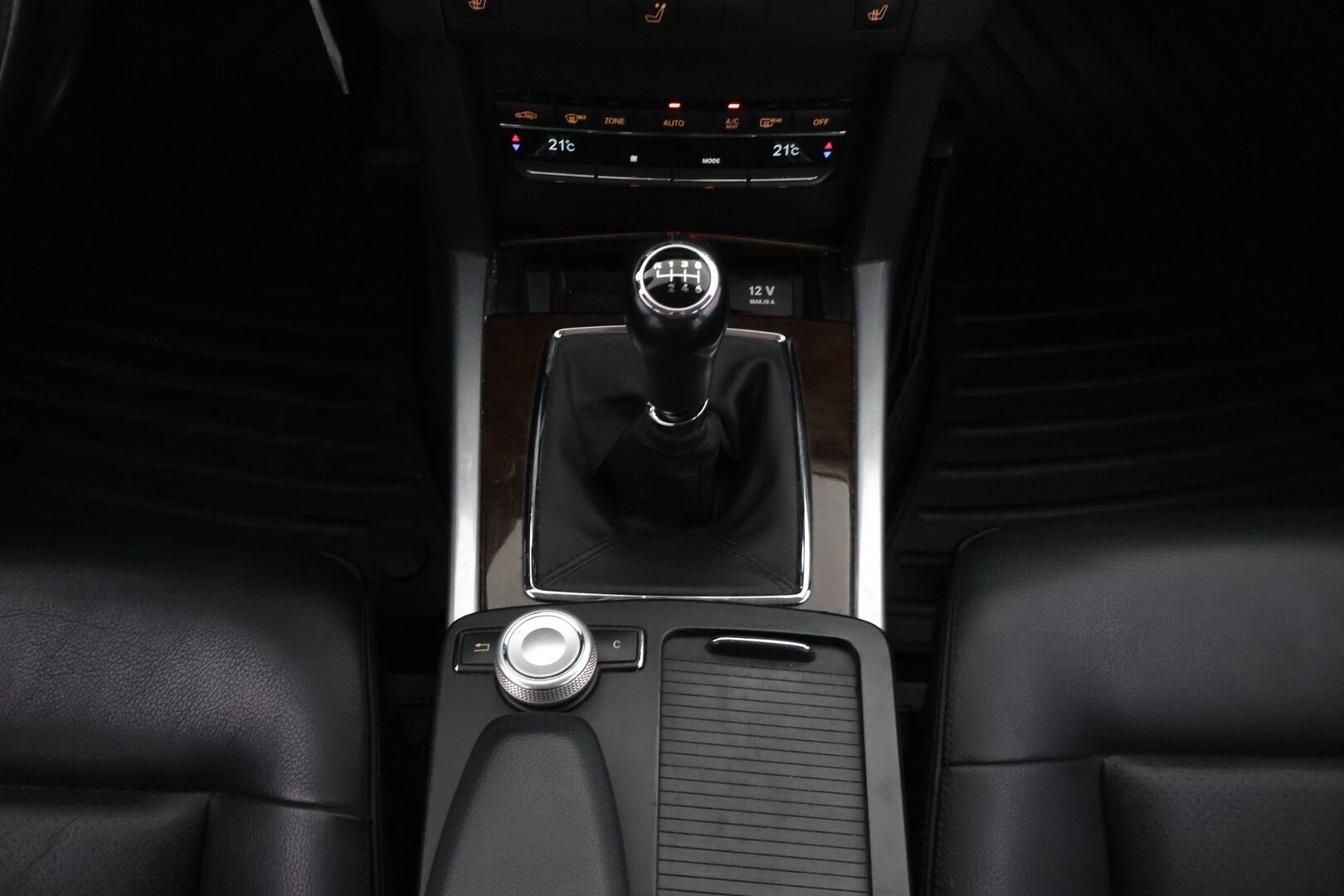 Mercedes-Benz E 2009 250 CDI Business ** YritysOutlet - Myydään vain yrityksille ** / Manuaali! / Vähän ajettu! / Ketju vaihdettu!