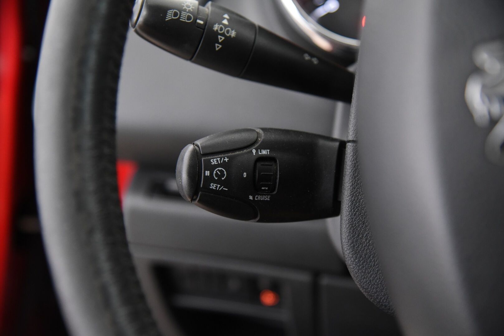 Peugeot 3008 2009 Premium HDi 110 FAP / Myydään huutokaupat.com:issa!