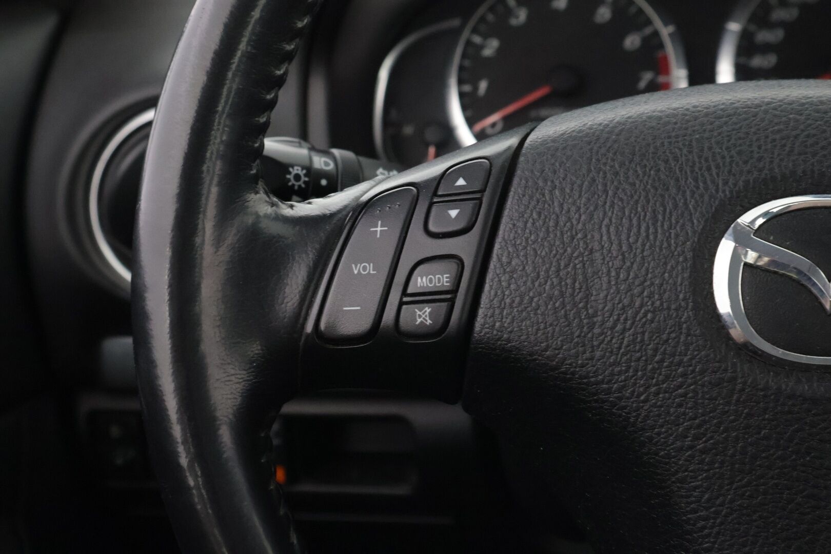 Mazda 6 2006 - YritysOutlet - Myydään vain yrityksille - – Tämä auto myydään YritysOutlet -valikoimasta vain yritykselle