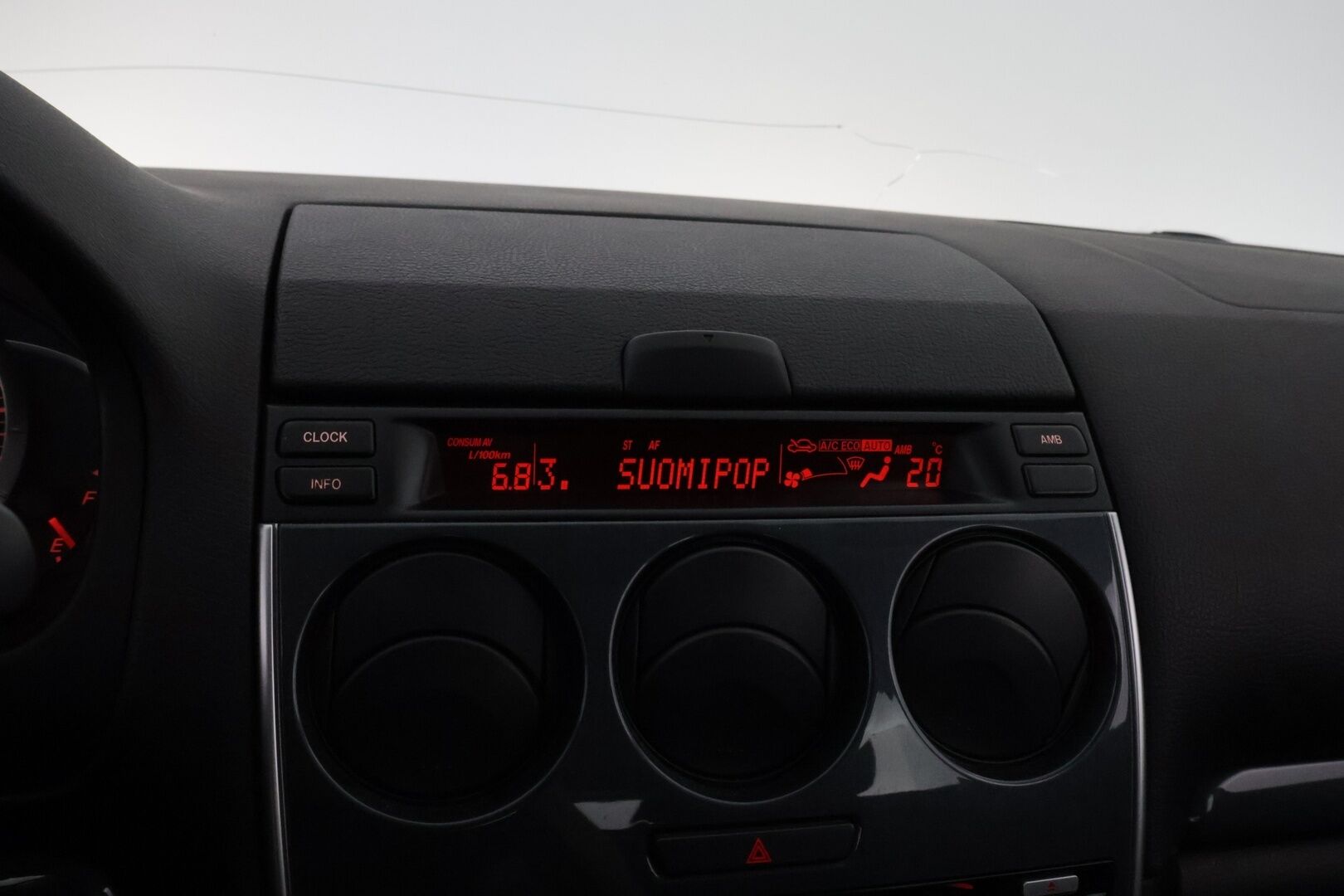 Mazda 6 2006 - YritysOutlet - Myydään vain yrityksille - – Tämä auto myydään YritysOutlet -valikoimasta vain yritykselle