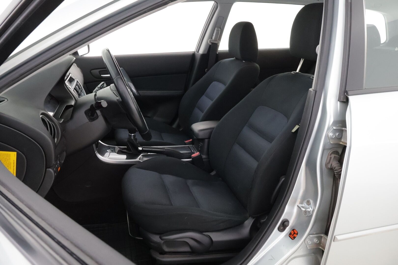 Mazda 6 2006 - YritysOutlet - Myydään vain yrityksille - – Tämä auto myydään YritysOutlet -valikoimasta vain yritykselle