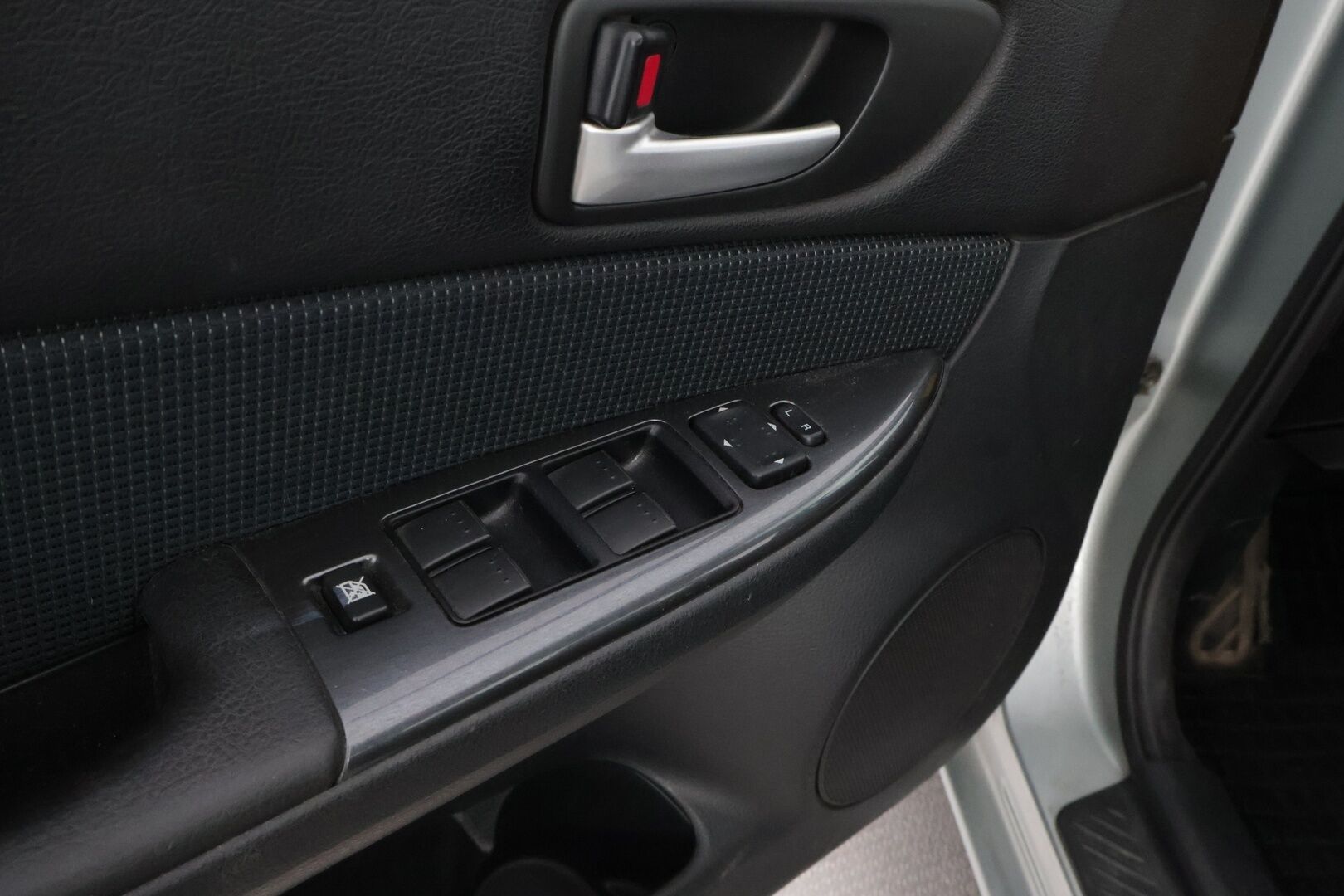 Mazda 6 2006 - YritysOutlet - Myydään vain yrityksille - – Tämä auto myydään YritysOutlet -valikoimasta vain yritykselle