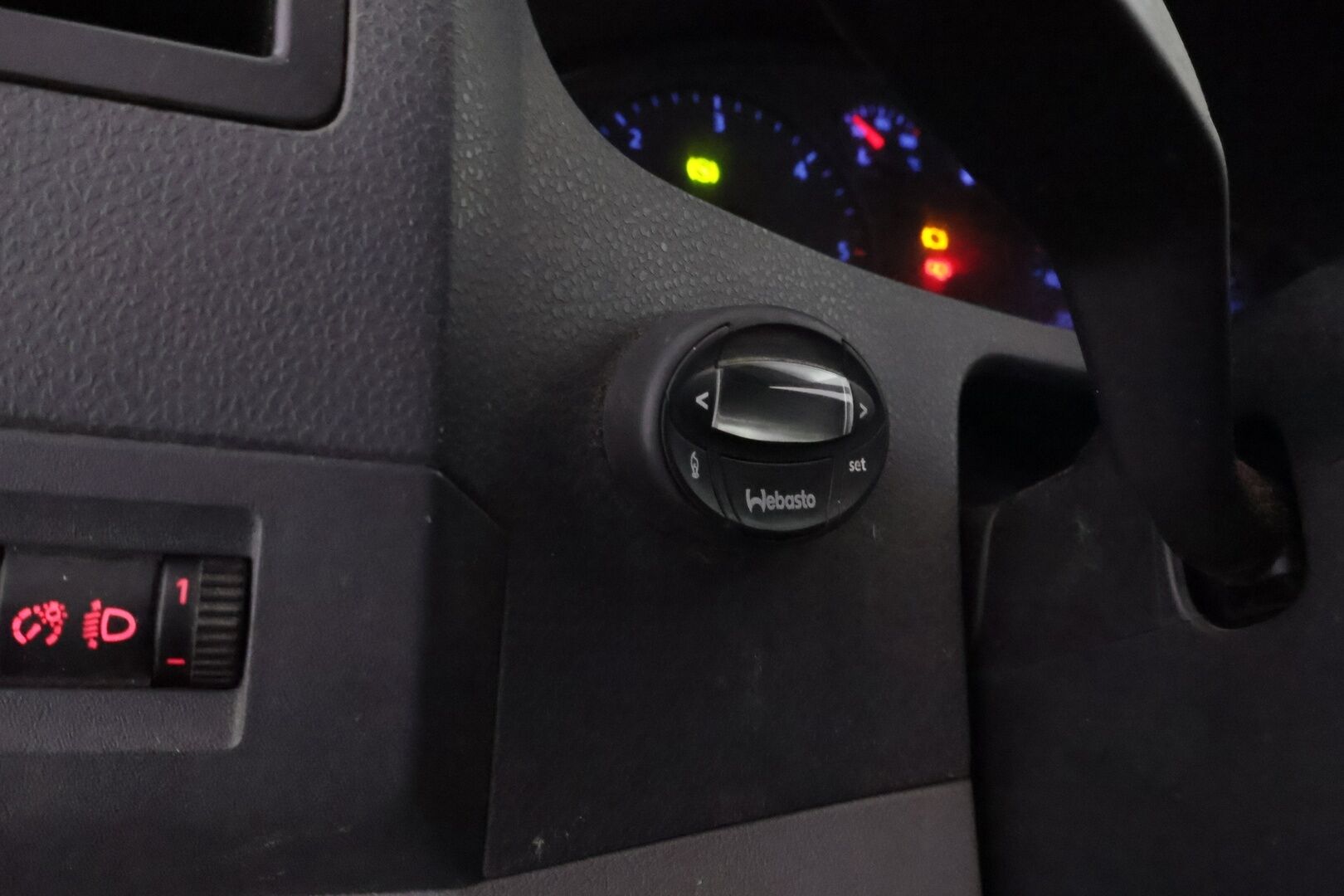 Volkswagen Transporter 2006 - YritysOutlet - Myydään vain yrityksille - - YritysOutlet - Myydään vain yrityksille / PITKÄ LEIMA!