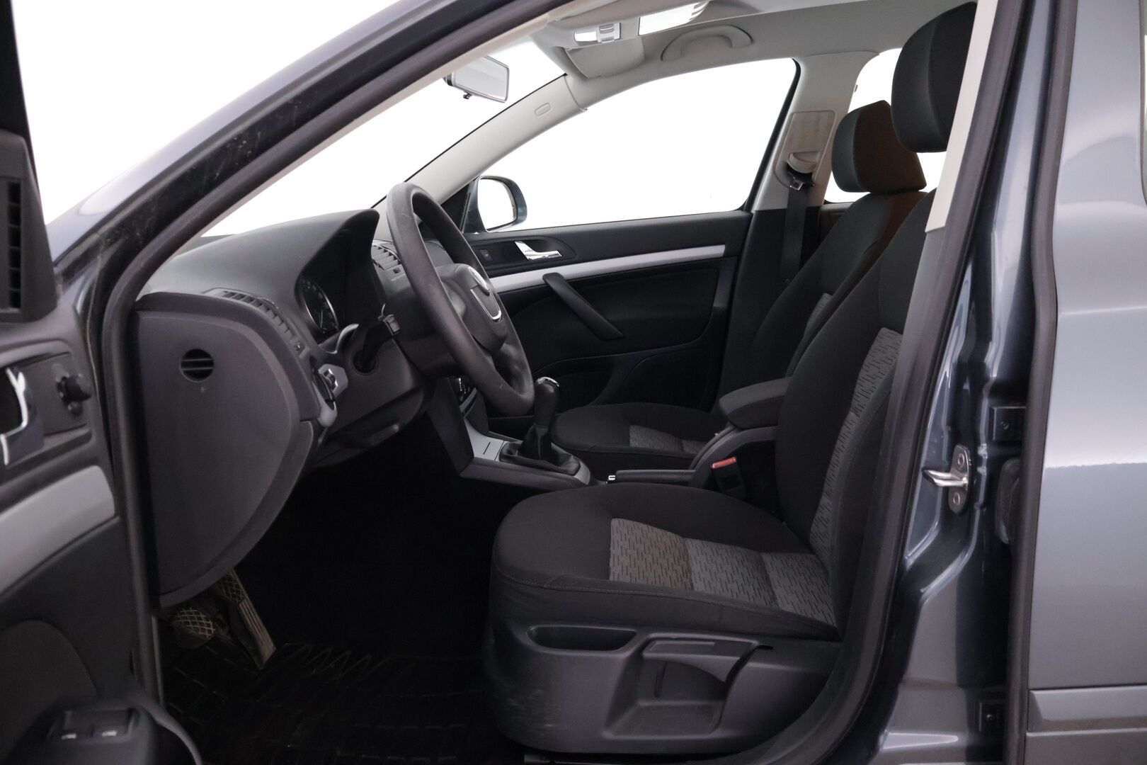 Skoda Octavia 2010 Combi 1,4 TSI Ambiente - YritysOutlet - Myydään vain yrityksille *Vakkari / Koukku / Ilmastointi / Kahdet renkaat* - – Tämä auto myydään YritysOutlet -valikoimasta vain yritykselle*