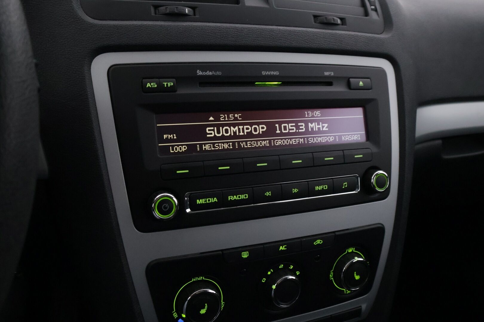 Skoda Octavia 2010 Combi 1,4 TSI Ambiente - YritysOutlet - Myydään vain yrityksille *Vakkari / Koukku / Ilmastointi / Kahdet renkaat* - – Tämä auto myydään YritysOutlet -valikoimasta vain yritykselle*