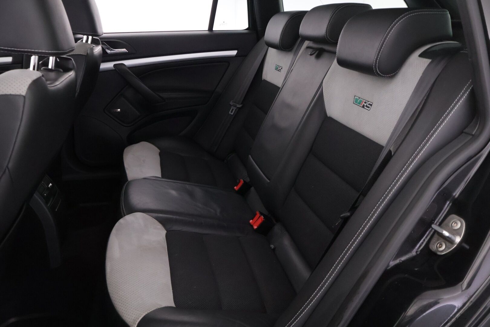 Skoda Octavia 2010 Combi 2,0 TSI RS *YritysOutlet - Myydään vain yrityksille* - *YritysOutlet - Myydään vain yrityksille*