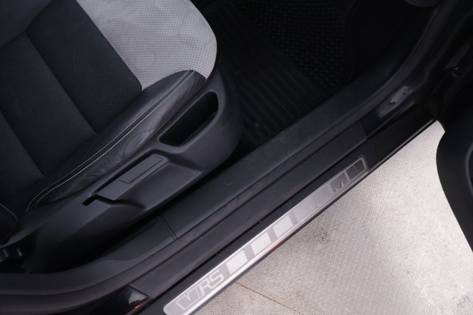 Skoda Octavia 2010 Combi 2,0 TSI RS *YritysOutlet - Myydään vain yrityksille* - *YritysOutlet - Myydään vain yrityksille*