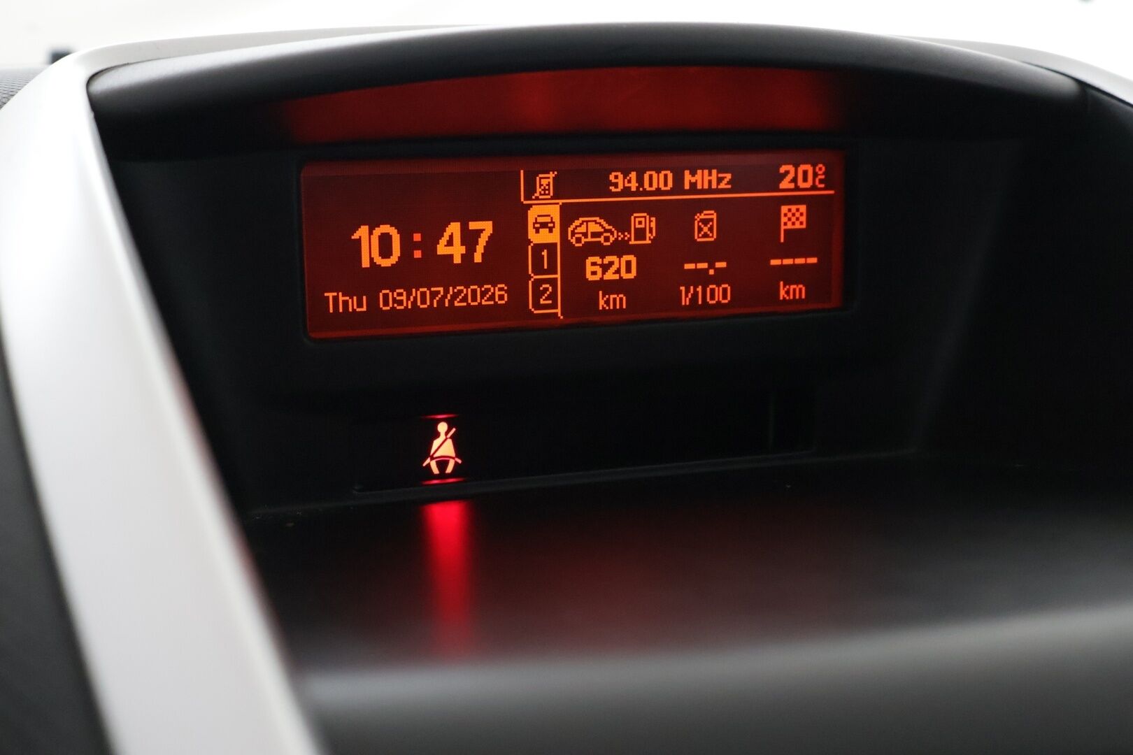 Peugeot 207 2010 VTi 98 Millesim 200 5-ov. YritysOutlet - Myydään vain yrityksille - Huollettu ja katsastettu | Suomi-auto | Huoltokirja | Lohkolämmitin + sisäpistoke | Ilmastointi | 2x renkaat | 2x avain