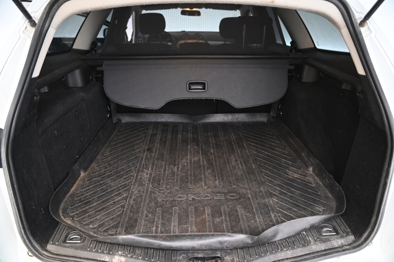 Ford Mondeo 2010 2,0 TDCi 140hv DPF Trend Design M6 Wagon - *YritysOutlet - Myydään vain yrityksille*