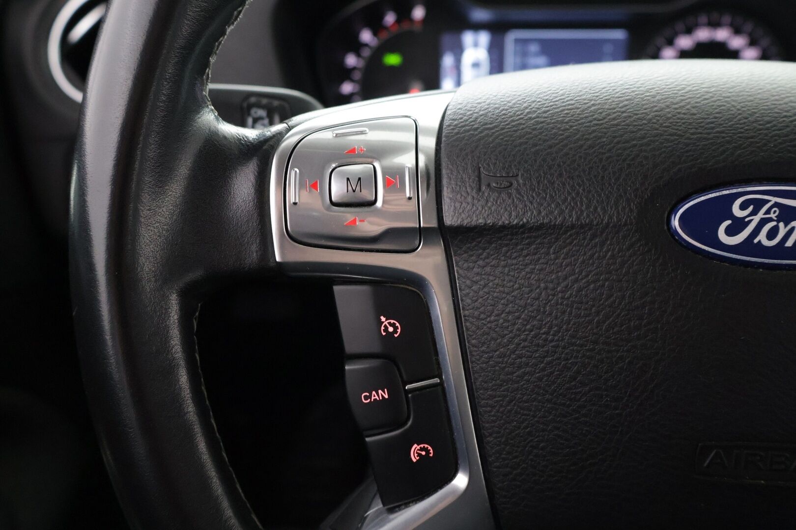 Ford Mondeo 2012 1,6 EcoBoost 160 hv Start/Stop Titanium M6 5-ovinen - Suomi-auto | Vakkari | Lohkolämmitin | Kaistavahti | BLIS | BT | 2x Renkaat alumiinivantein 