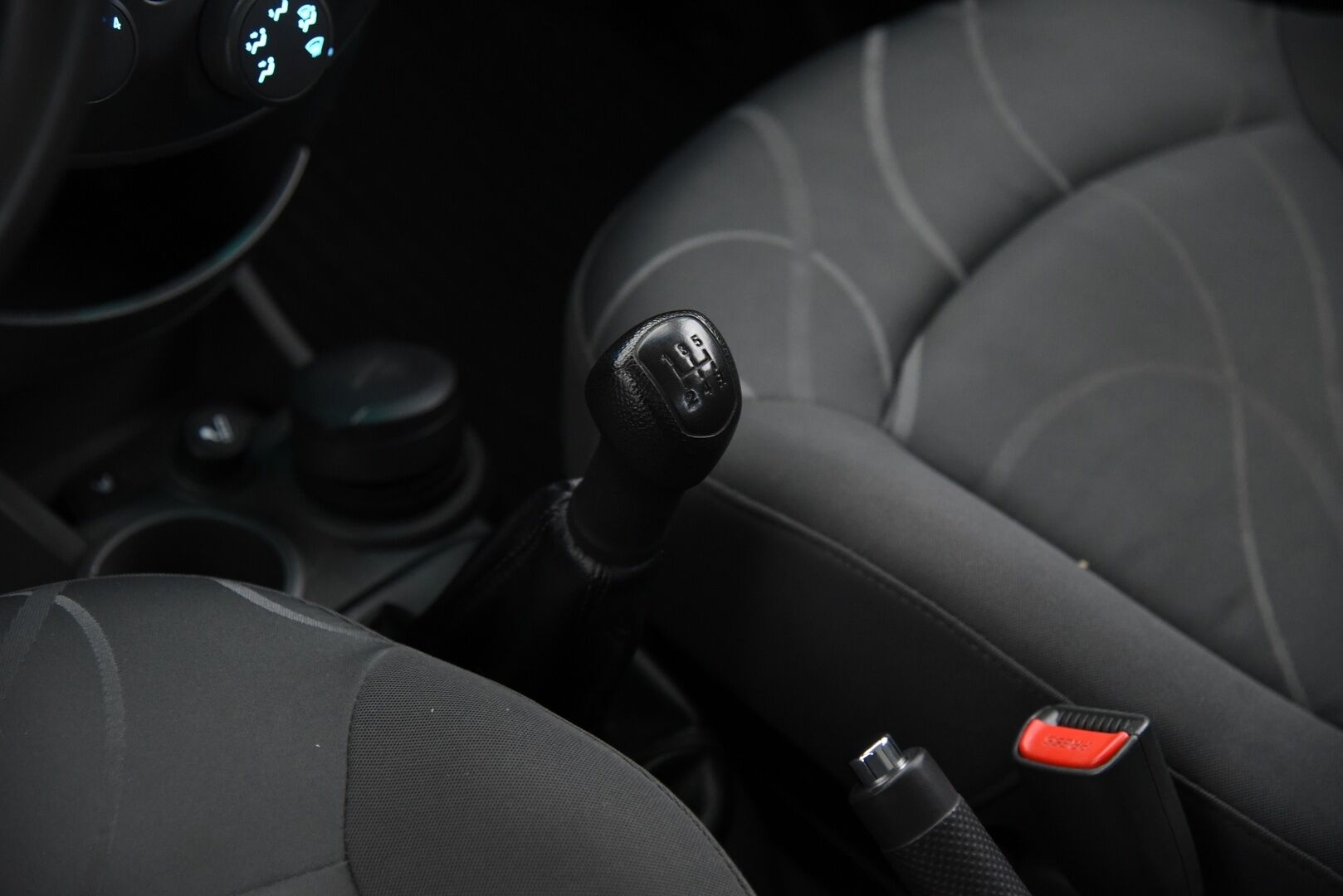 Chevrolet Spark 2010 5-ov LS 1,0 50kW MT5 / - YritysOutlet - Myydään vain yrityksille - – Tämä auto myydään YritysOutlet -valikoimasta vain yritykselle