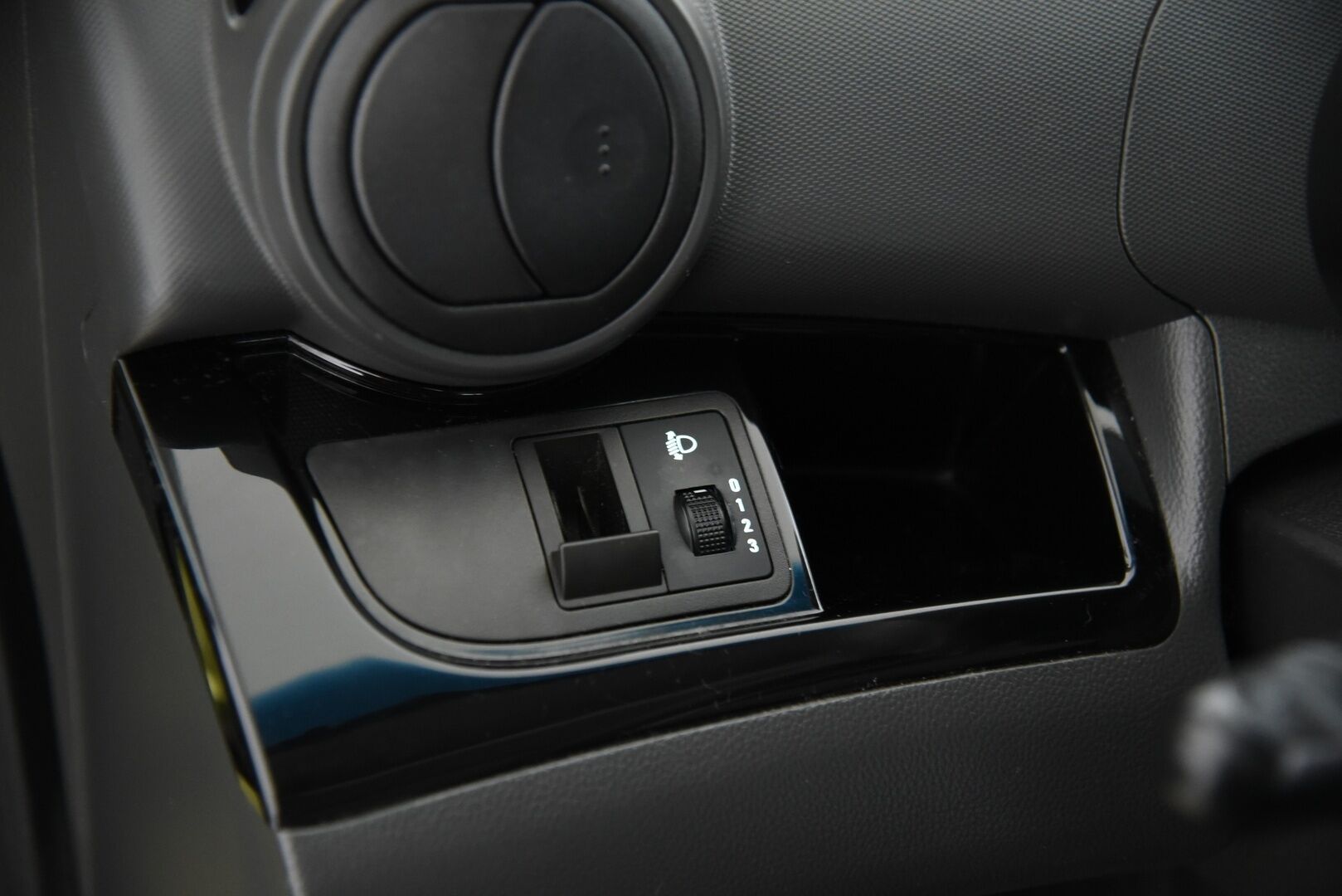 Chevrolet Spark 2010 5-ov LS 1,0 50kW MT5 / - YritysOutlet - Myydään vain yrityksille - – Tämä auto myydään YritysOutlet -valikoimasta vain yritykselle