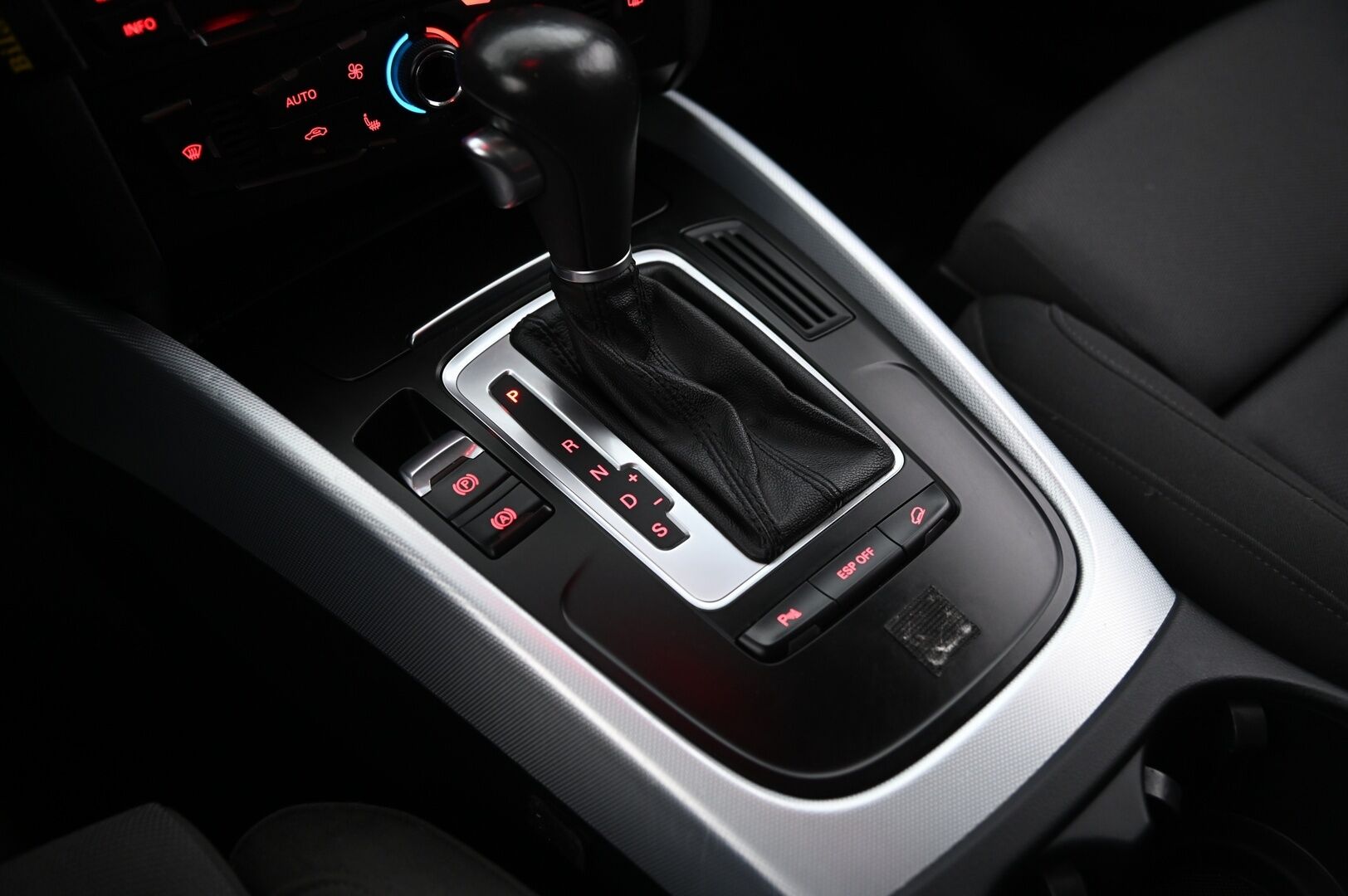 Audi Q5 2010 2,0 TDI quattro*Myydään Huutokaupat.com* - Osta nyt, maksa vasta ensi vuonna