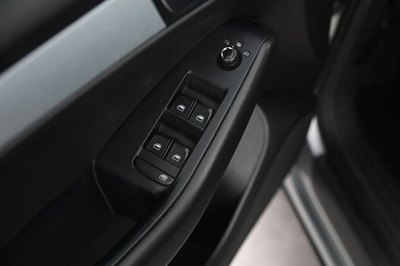 Audi Q5 2010 2,0 TDI quattro*Myydään Huutokaupat.com* - Osta nyt, maksa vasta ensi vuonna