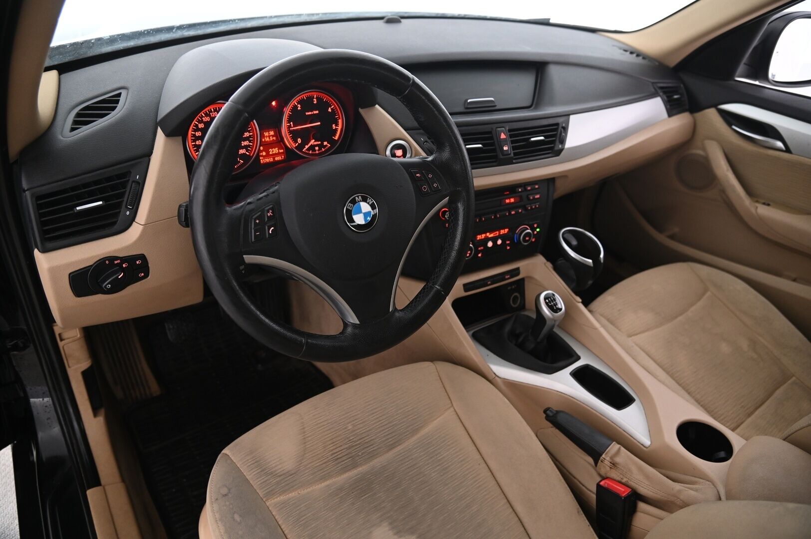 BMW X1 2010 E84 SAV Business - *Myydään Huutokaupat.com*