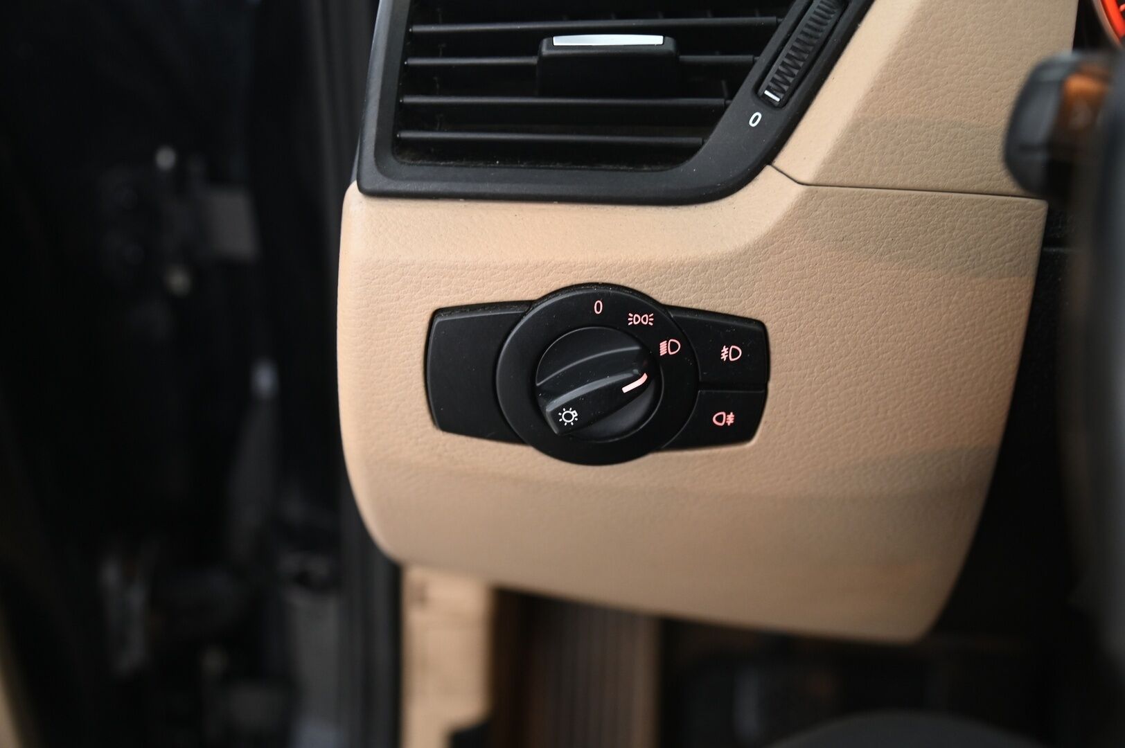 BMW X1 2010 E84 SAV Business - *Myydään Huutokaupat.com*