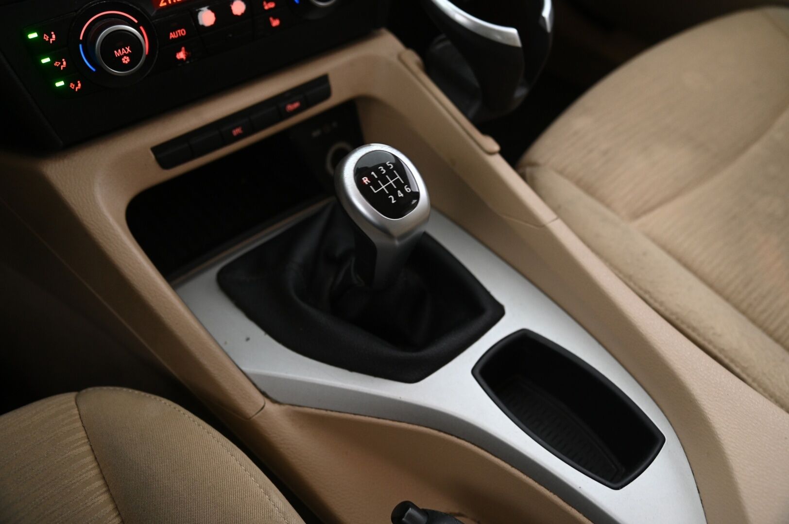BMW X1 2010 E84 SAV Business - *Myydään Huutokaupat.com*