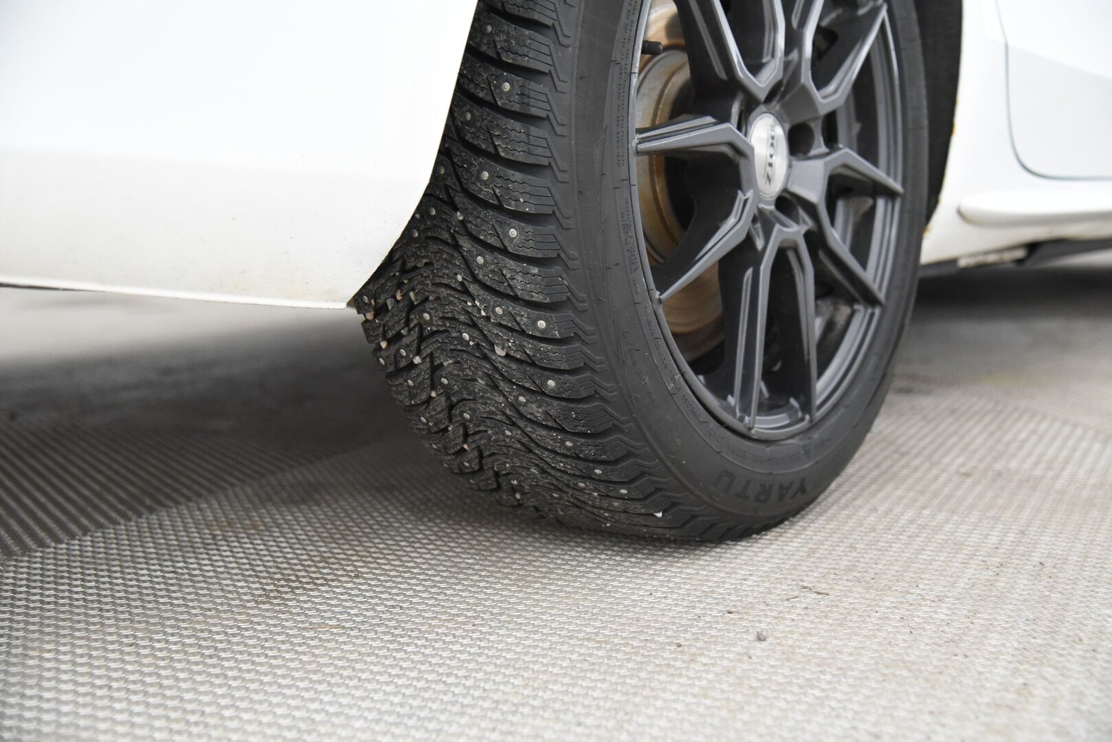 Audi A4 2010 Avant 2,0 TDI DPF multitronic Business /  YritysOutlet - Myydään vain yrityksille - YritysOutlet - Myydään vain yrityksille