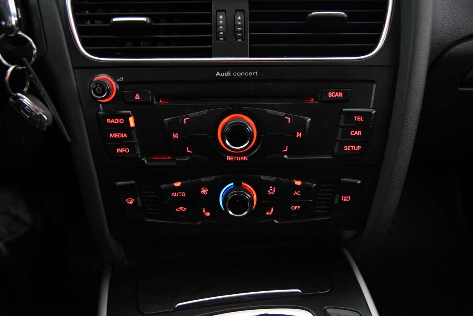 Audi A4 2010 Avant 2,0 TDI DPF multitronic Business /  YritysOutlet - Myydään vain yrityksille - YritysOutlet - Myydään vain yrityksille