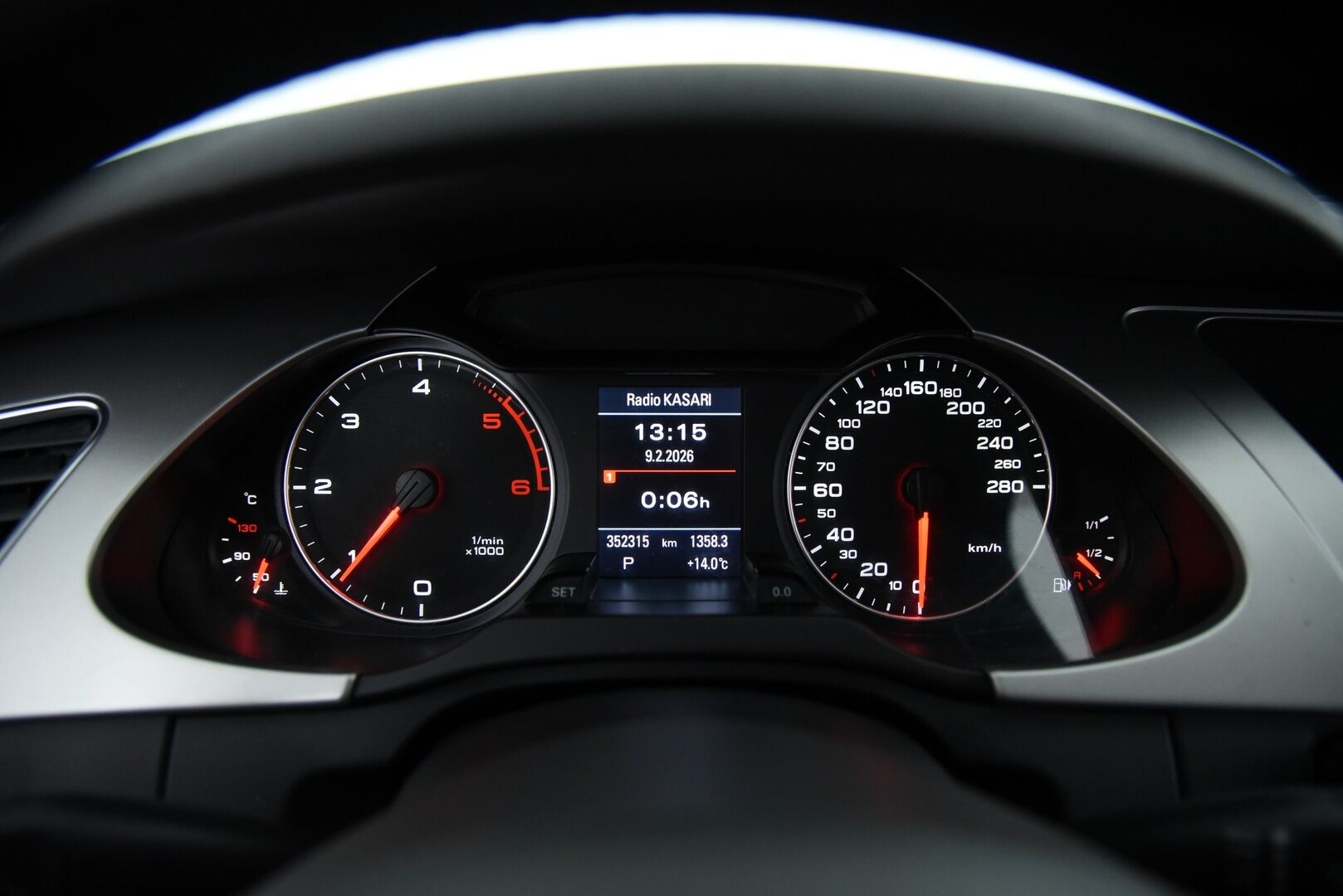 Audi A4 2010 Avant 2,0 TDI DPF multitronic Business /  YritysOutlet - Myydään vain yrityksille - YritysOutlet - Myydään vain yrityksille