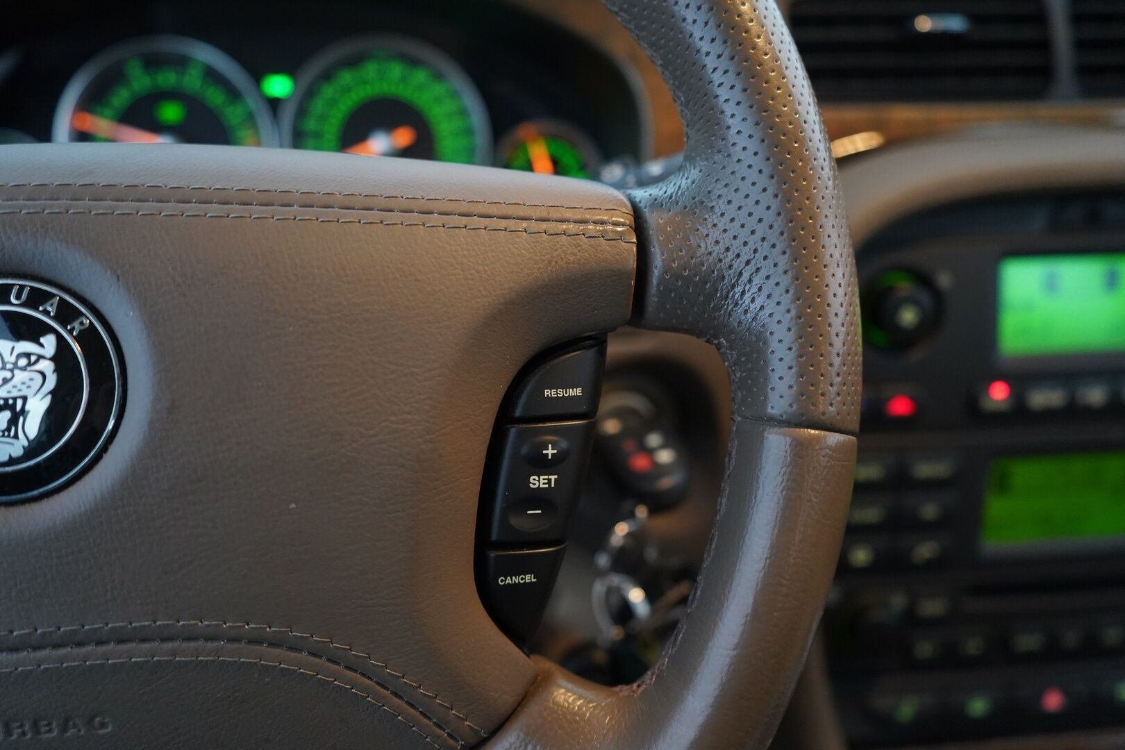Jaguar S-Type 2006 2,7D V6 Executive Aut *Lohko / Vakkari / Täysnahka / Ilmastointi / Tutka* - Juuri katsastettu / Siistikuntoinen / Kahdet hyvät renkaat + vanteet