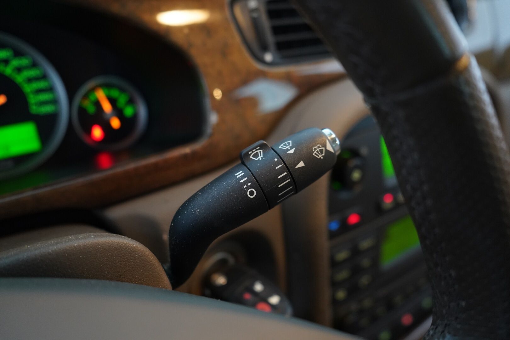 Jaguar S-Type 2006 2,7D V6 Executive Aut *Lohko / Vakkari / Täysnahka / Ilmastointi / Tutka* - Juuri katsastettu / Siistikuntoinen / Kahdet hyvät renkaat + vanteet