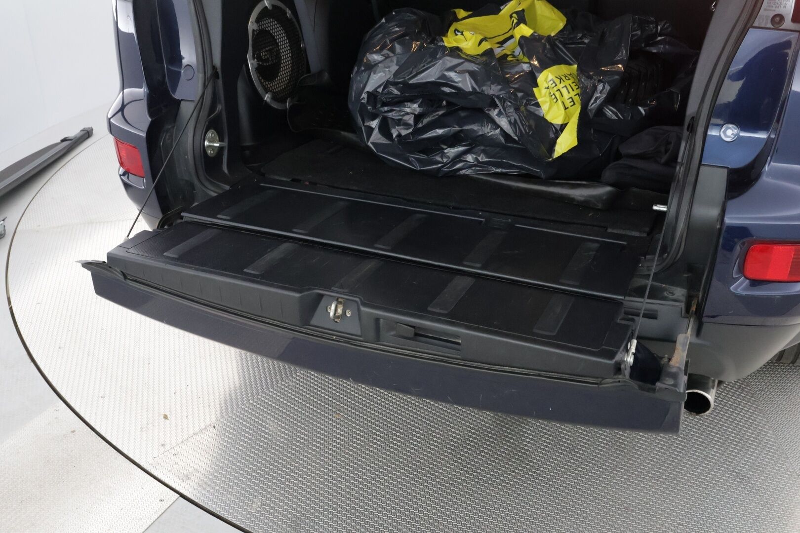 Mitsubishi Outlander 2011 2,2 HDI Instyle Navi TC-SST