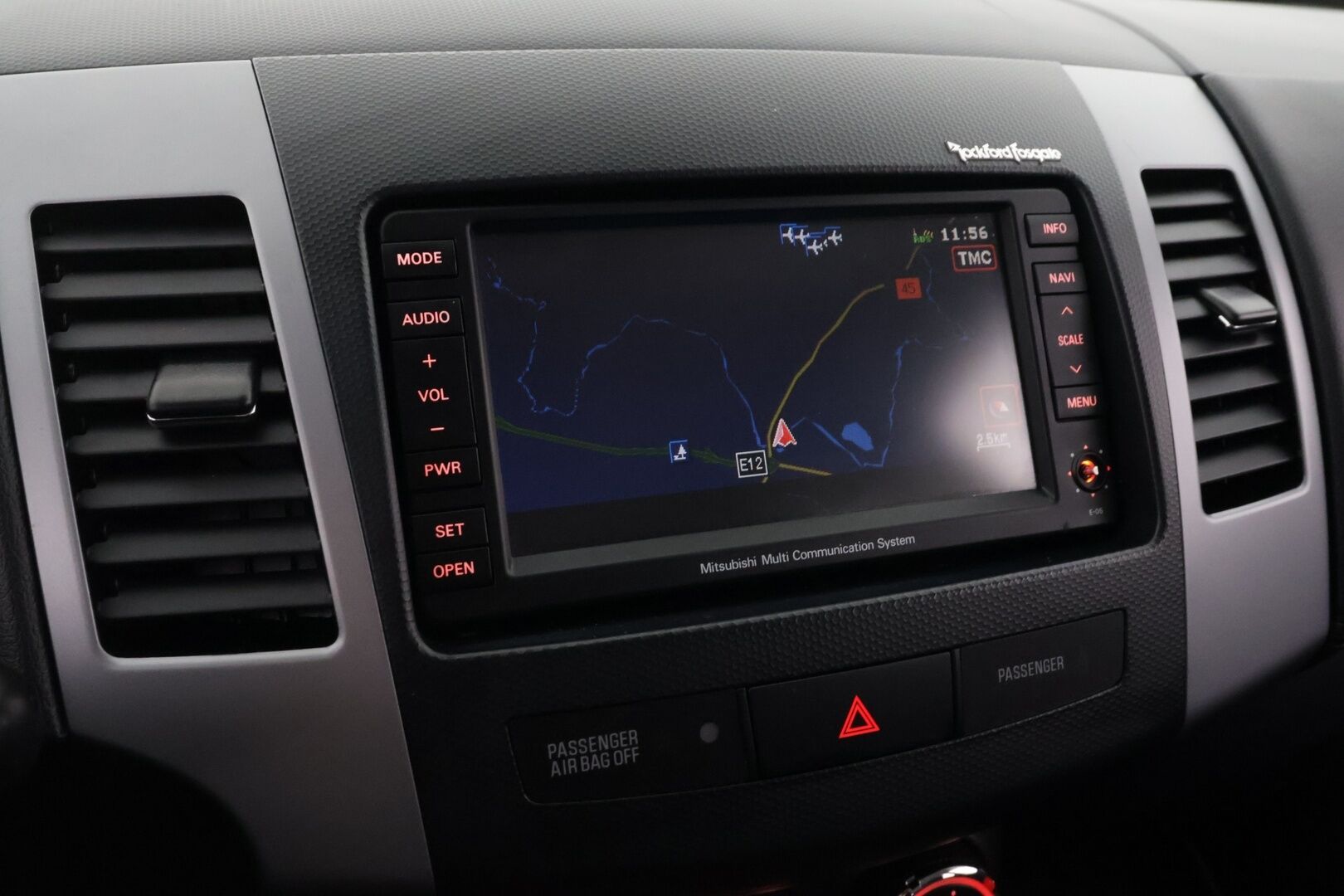 Mitsubishi Outlander 2011 2,2 HDI Instyle Navi TC-SST