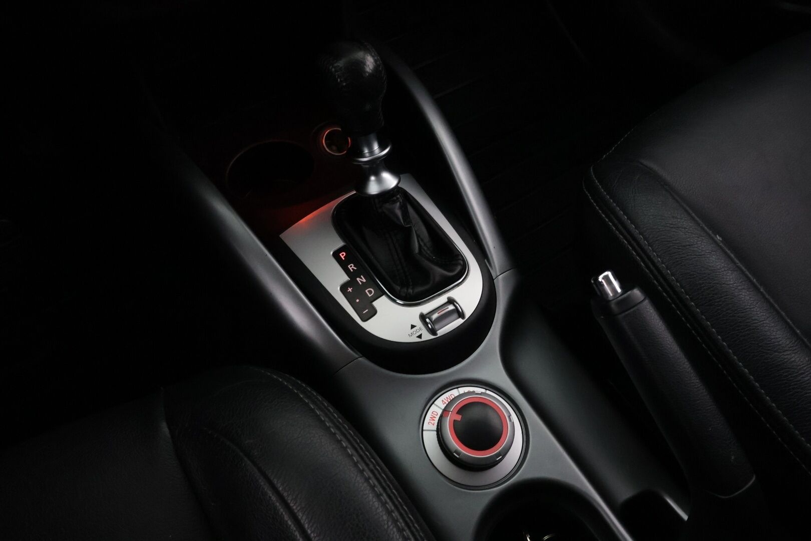 Mitsubishi Outlander 2011 2,2 HDI Instyle Navi TC-SST