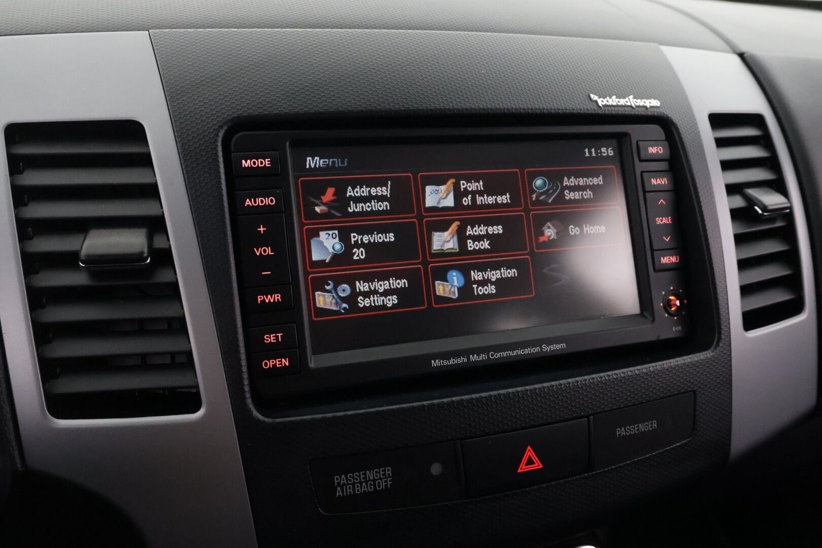 Mitsubishi Outlander 2011 2,2 HDI Instyle Navi TC-SST