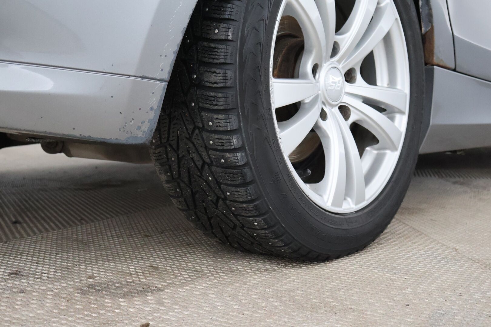 BMW 116 2009 5ov. - YritysOutlet - Myydään vain yrityksille - – Tämä auto myydään YritysOutlet -valikoimasta vain yritykselle