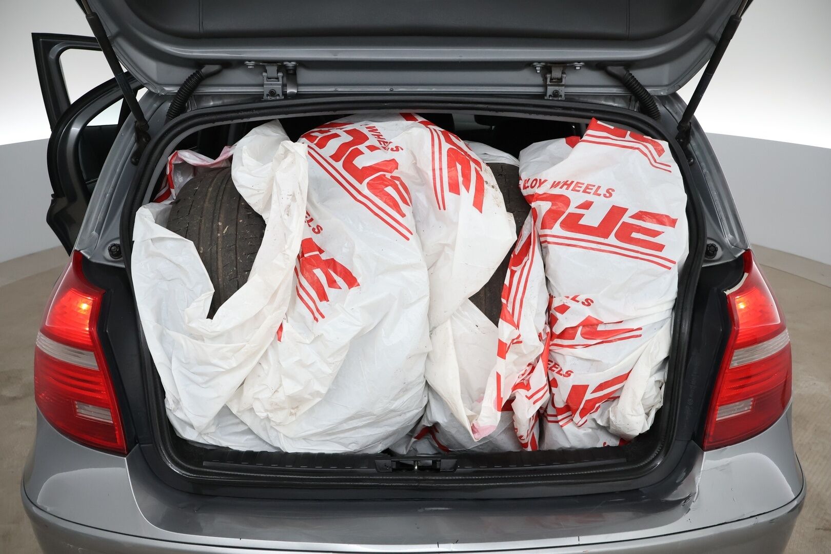 BMW 116 2009 5ov. - YritysOutlet - Myydään vain yrityksille - – Tämä auto myydään YritysOutlet -valikoimasta vain yritykselle