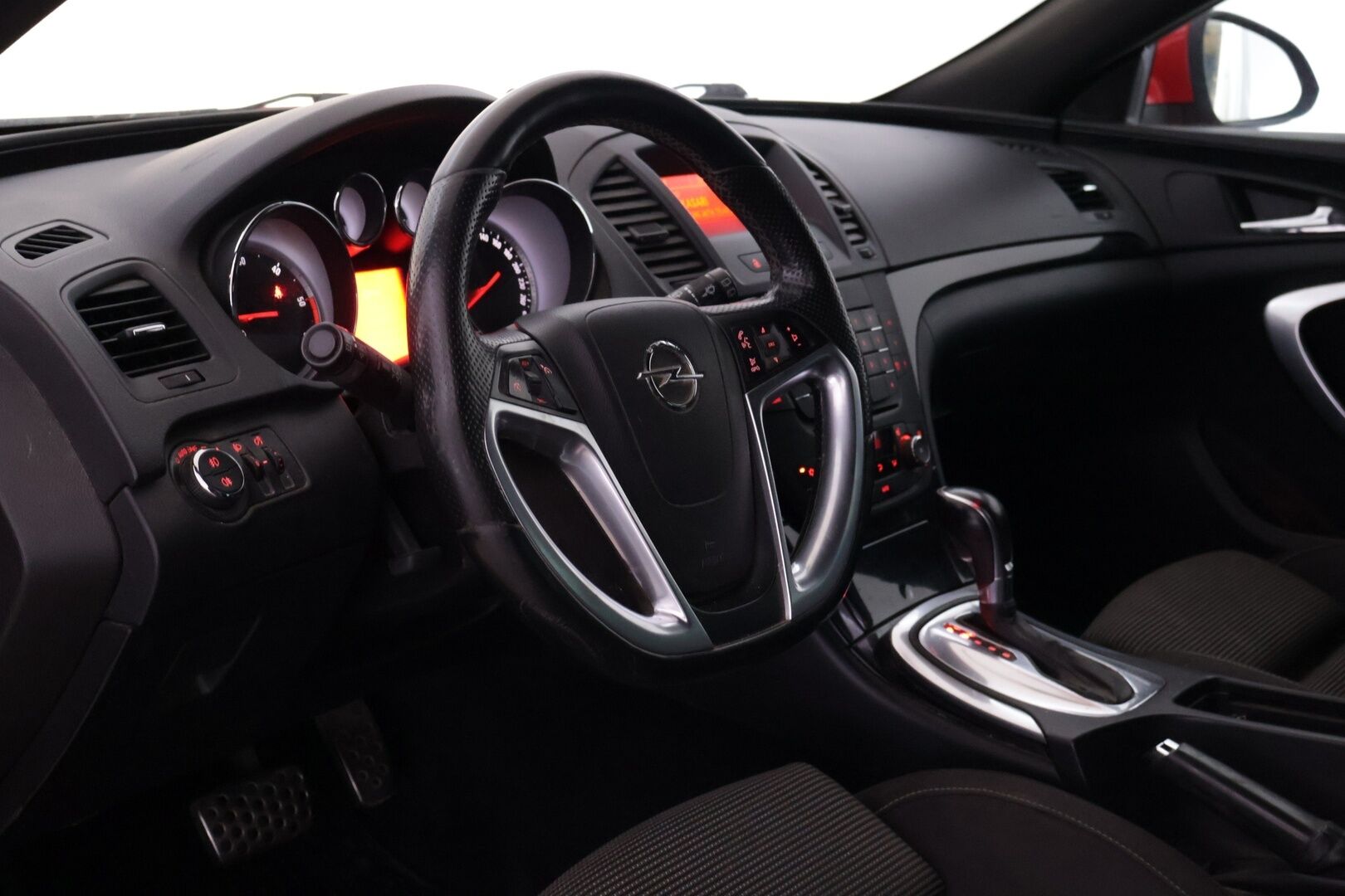 Opel Insignia 2011 Sports Tourer 2,0 CDTI 4x4*Myydään huutokaupat.com* - | Lohko+sisä | Koukku | Sporttipenkit | OPC | Ilmastointi | Vakionopeudensäädin |
