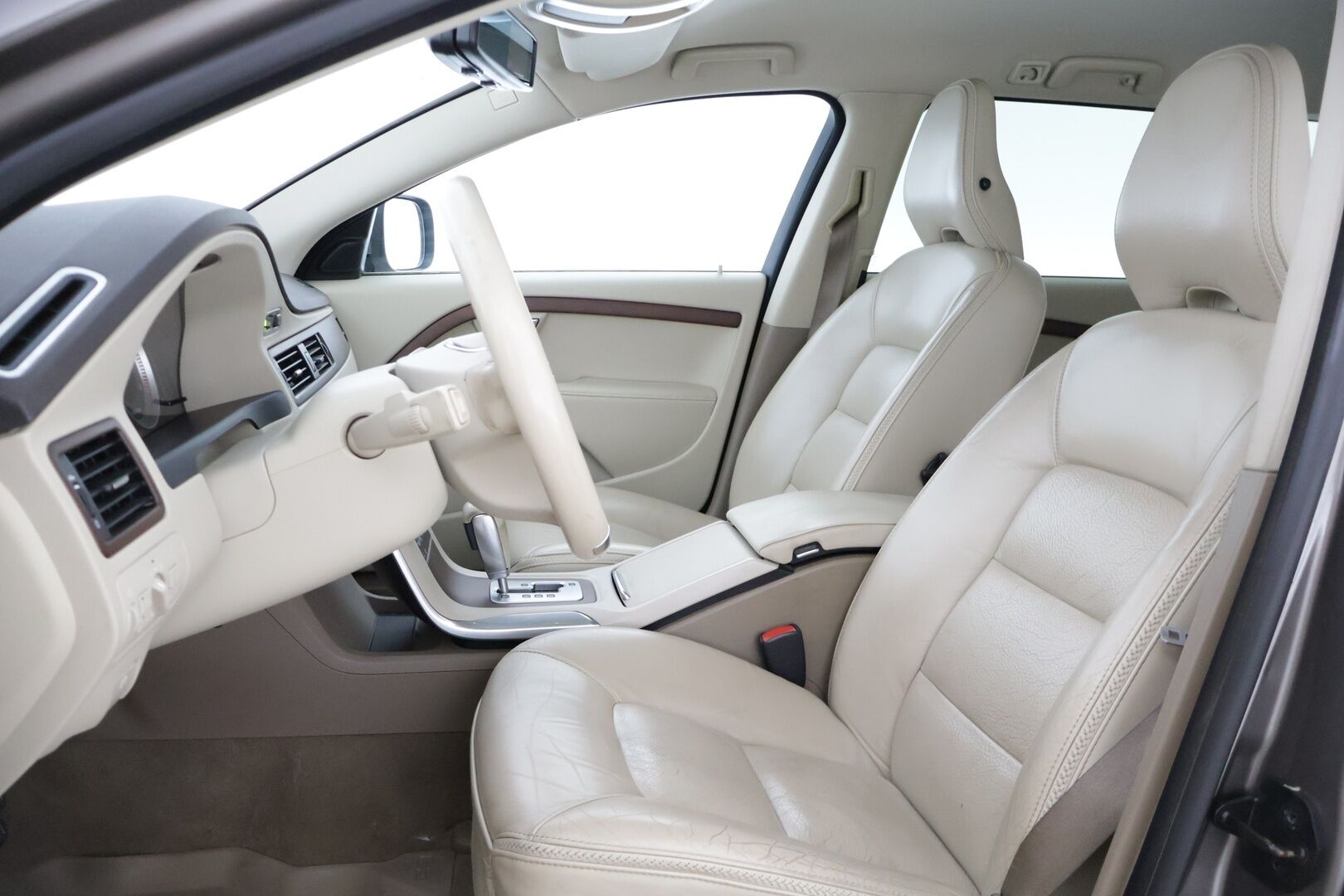 Volvo XC70 2011 D5 AWD Summum aut - * Juuri saapunut! *