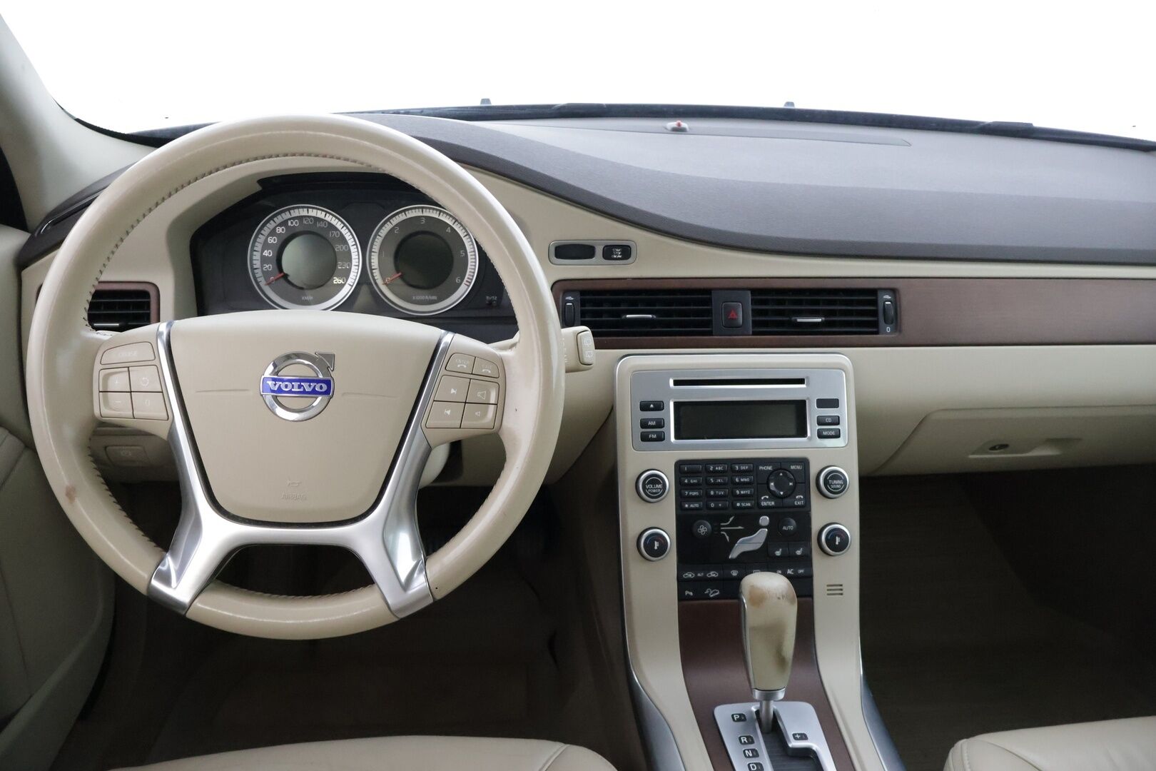 Volvo XC70 2011 D5 AWD Summum aut - * Juuri saapunut! *