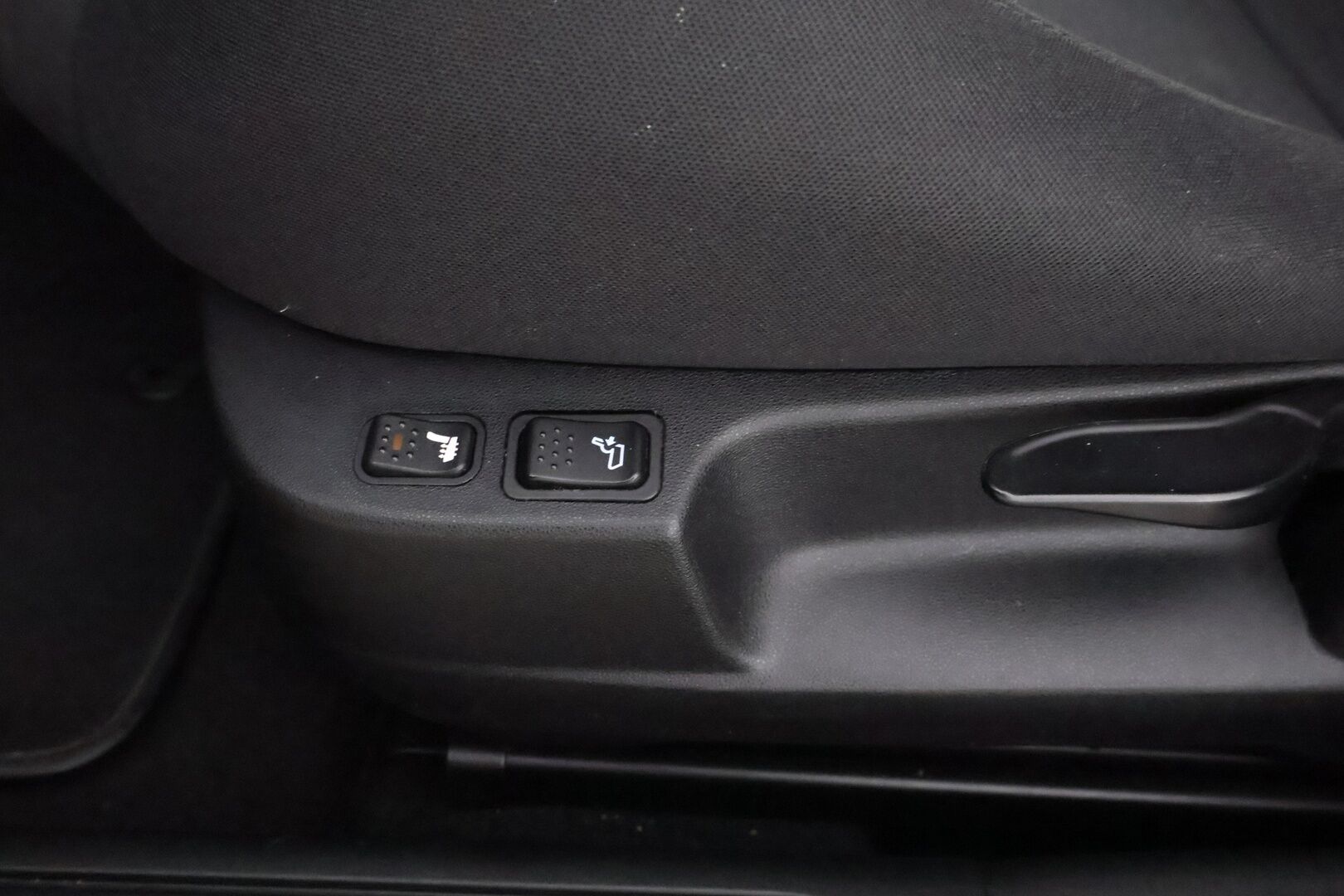 Alfa Romeo Giulietta 2011 1,4 T-jet - Suomiauto / Vakkari / Lohkolämmitin / Peruutustutka / 2x Renkaat Aluvantein / Jakopää juuri tehty!