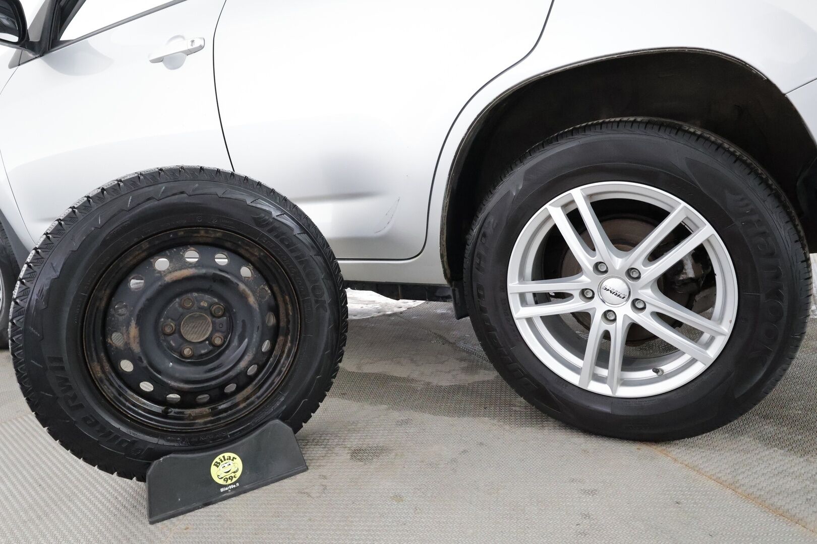 Toyota RAV4 2011 2,0 Valvematic 4WD - | Koukku | Facelift | LED-lisävalo | Lohkolämmitin | CD&AUX | Penkinlämmittimet | Ilmastointi | Suomi-auto | Kahdet renkaat | Huoltokirja | LAATIKKO VAIHDETTU! |