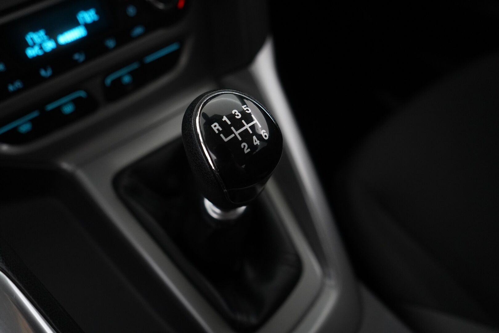 Ford Focus 2012 1.6 Ecoboost 150 hv Trend M6 *Lohko+sisä / Bt-Audio / Vakkari* - Suomi-auto / Kahdet alumiinivanteet! / Särmä huoltohistoria! 