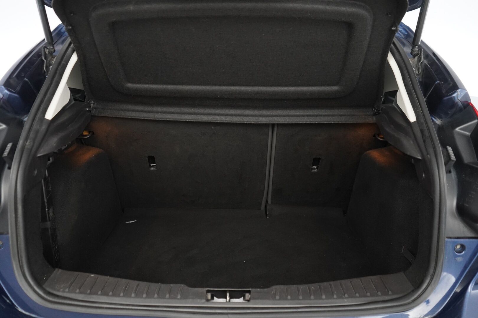 Ford Focus 2012 1.6 Ecoboost 150 hv Trend M6 *Lohko+sisä / Bt-Audio / Vakkari* - Suomi-auto / Kahdet alumiinivanteet! / Särmä huoltohistoria! 