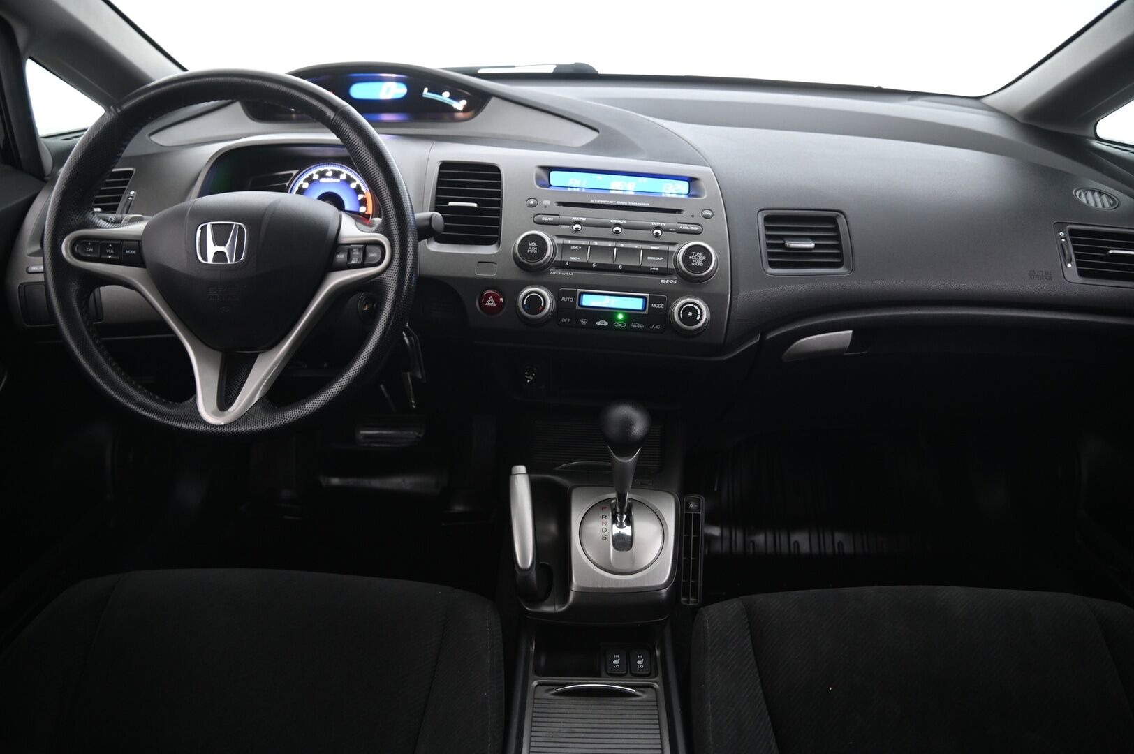 Honda Civic 2011 4D 1,8i Executive AT Business - Vetokoukku | Vakkari | Lohkolämmitin | Suomi-auto | Hyvät huollot!