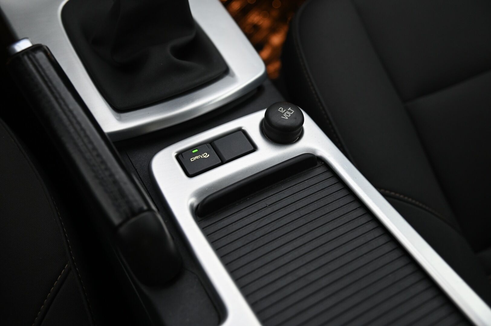 Volvo S40 2011 1,6D DRIVe S/S Classic man *Myydään Huutokaupat.com sivun kautta* - https://huutokaupat.com/kohde/5704041/volvo-s40-juuri-huollettu-webasto-puolinahat-2011